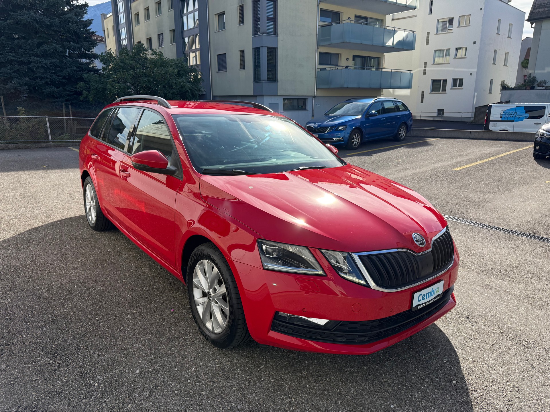 SKODA Octavia Combi 1.6 TDI Ambition 4x4-image-2