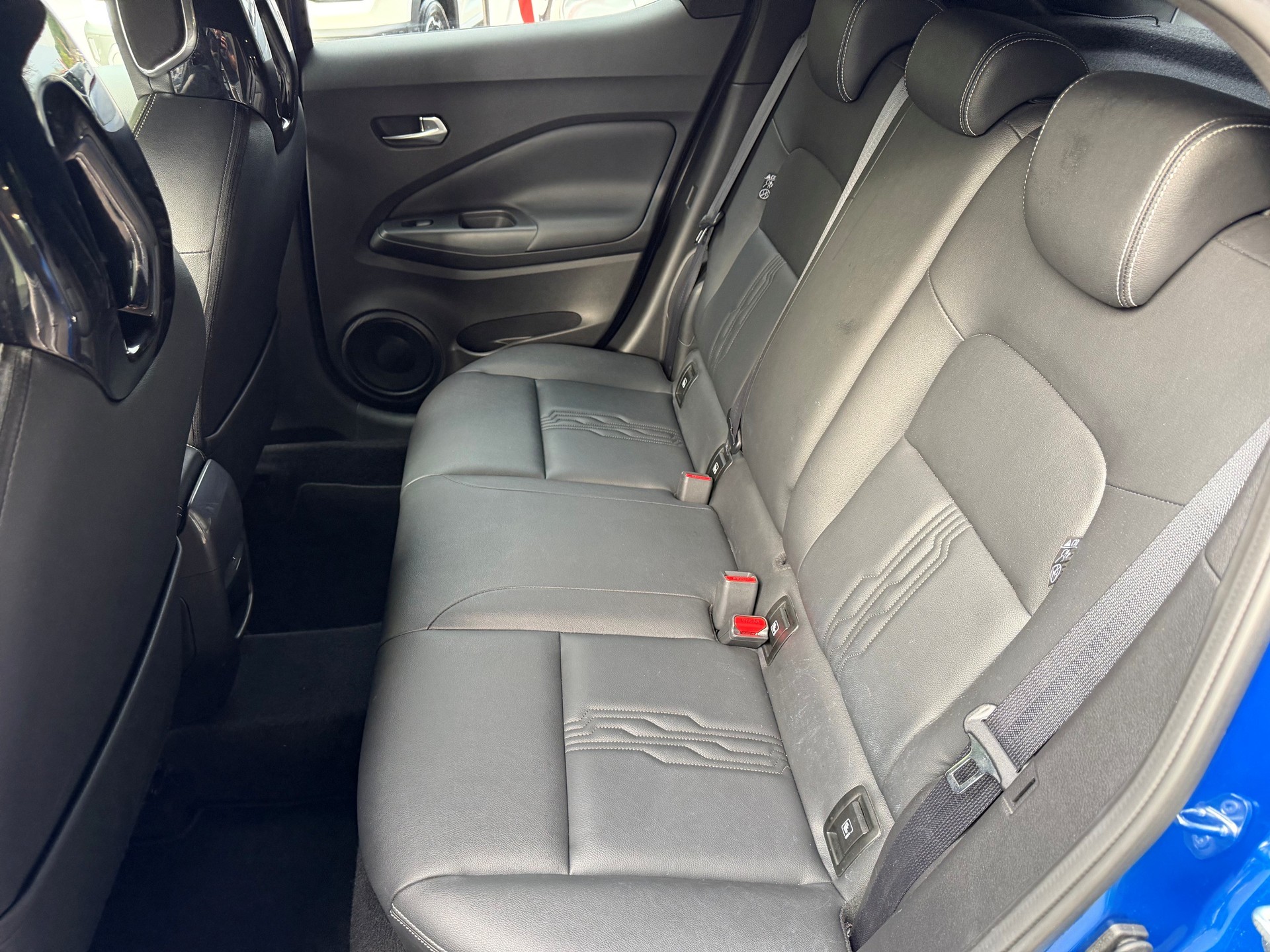NISSAN Juke 1.6 FHEV Tekna-image-8