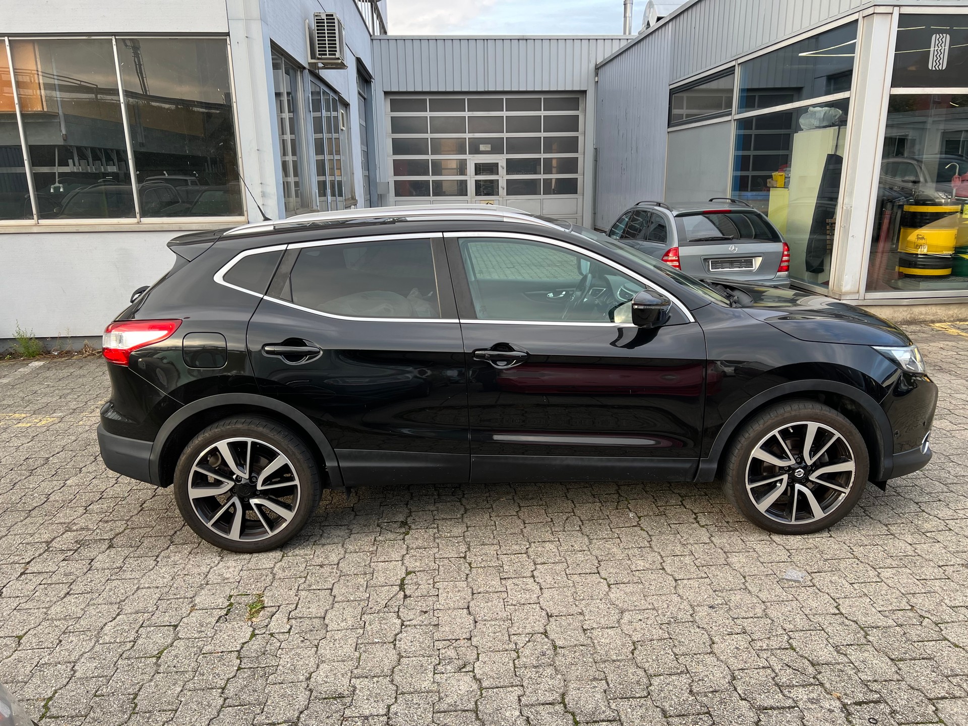 NISSAN Qashqai 1.6 dCi 360° ALL-MODE 4x4-image-4