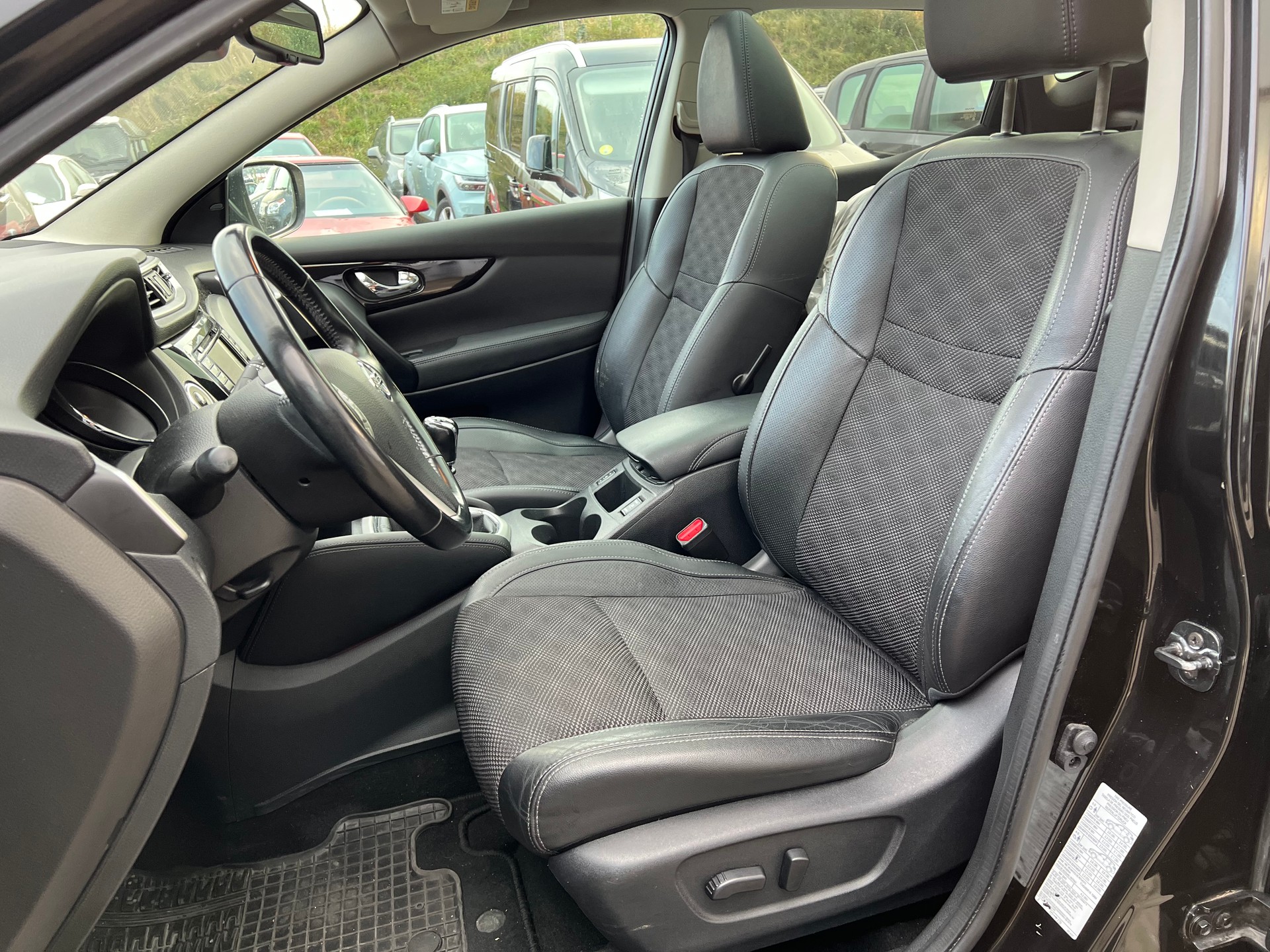 NISSAN Qashqai 1.6 dCi 360° ALL-MODE 4x4-image-10