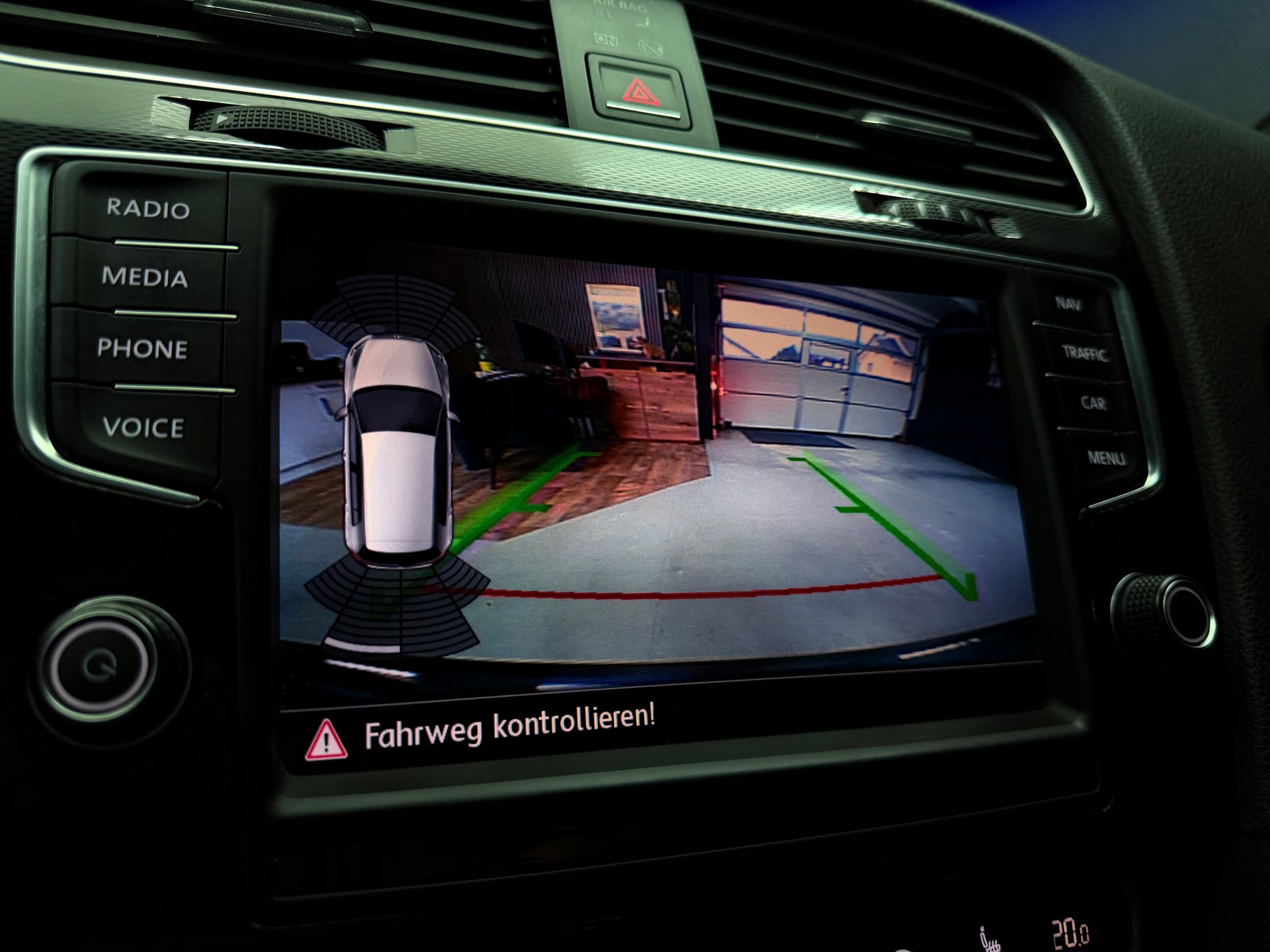 VW Golf 2.0 TSI GTI Performance DSG-image-9