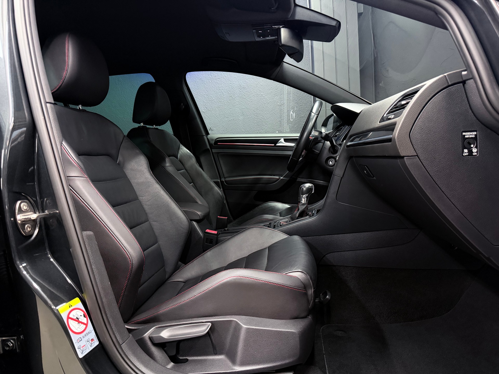 VW Golf 2.0 TSI GTI Performance DSG-image-13