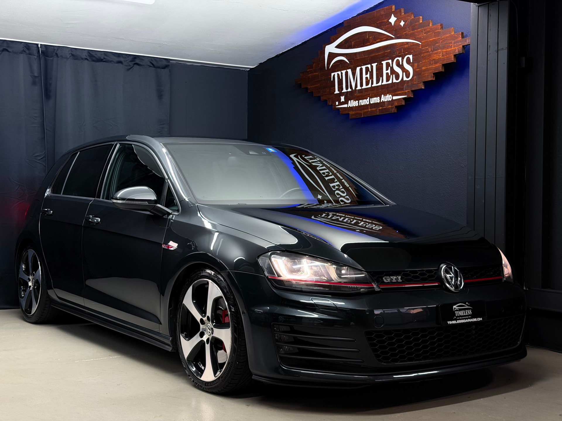 VW Golf 2.0 TSI GTI Performance DSG-image-1
