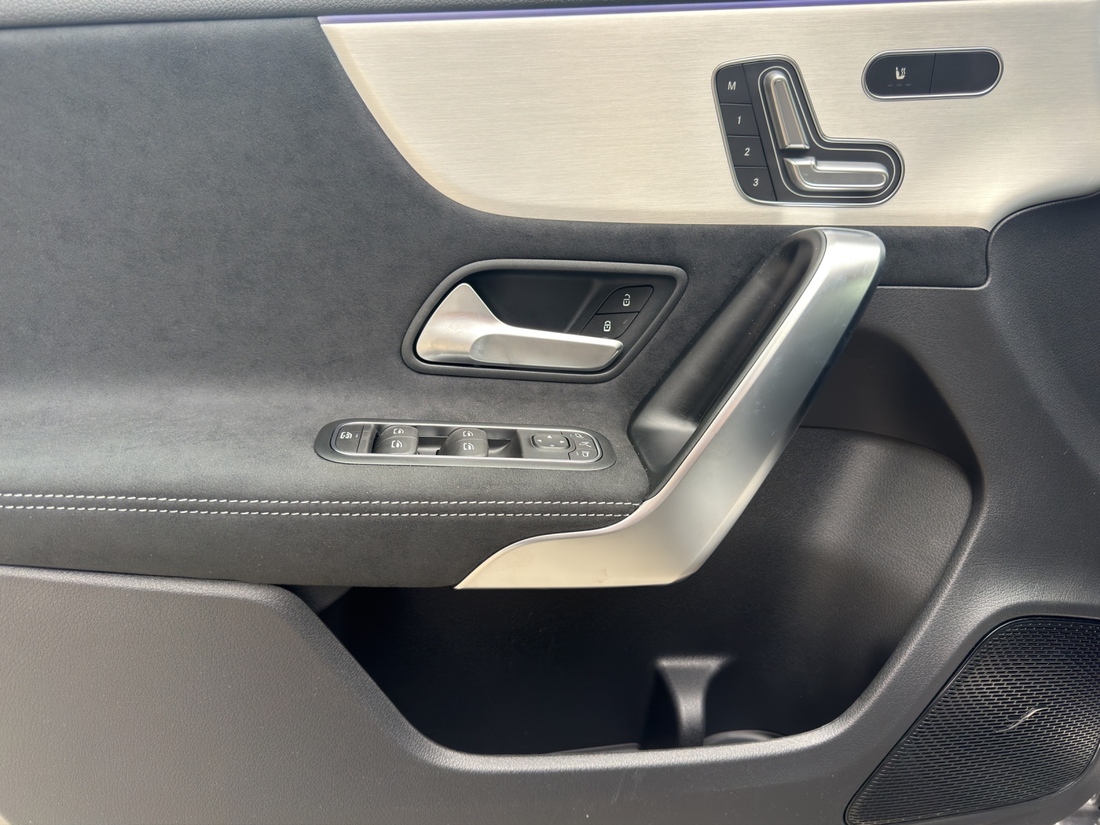 Image MERCEDES-BENZ A-200 A 200 Night Star 7G-DCT