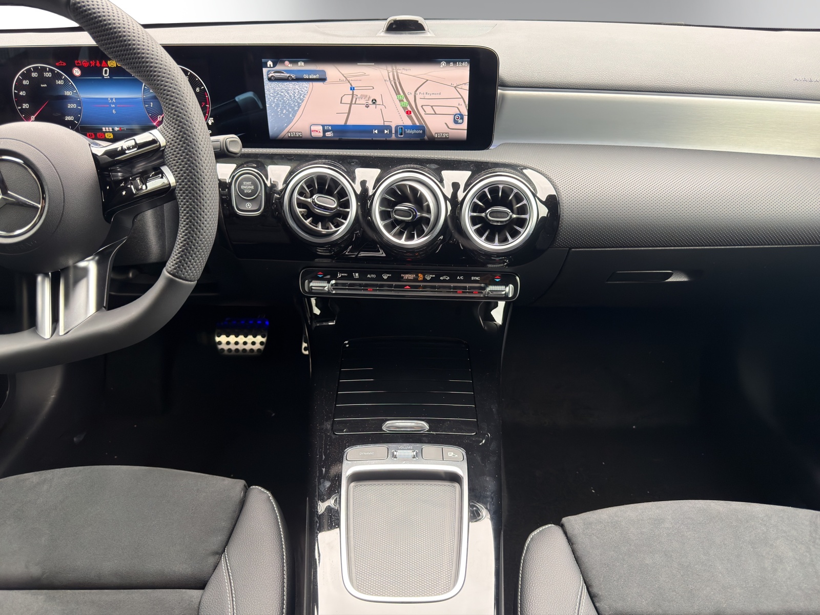 Image MERCEDES-BENZ A-200 A 200 Night Star 7G-DCT