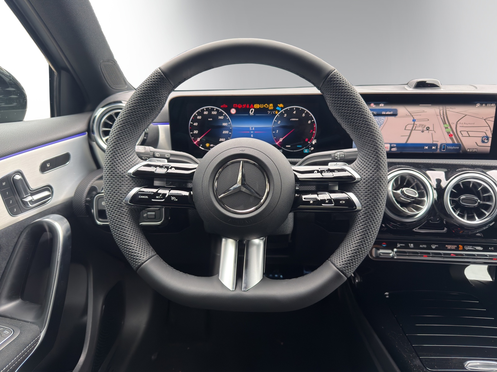 Image MERCEDES-BENZ A-200 A 200 Night Star 7G-DCT