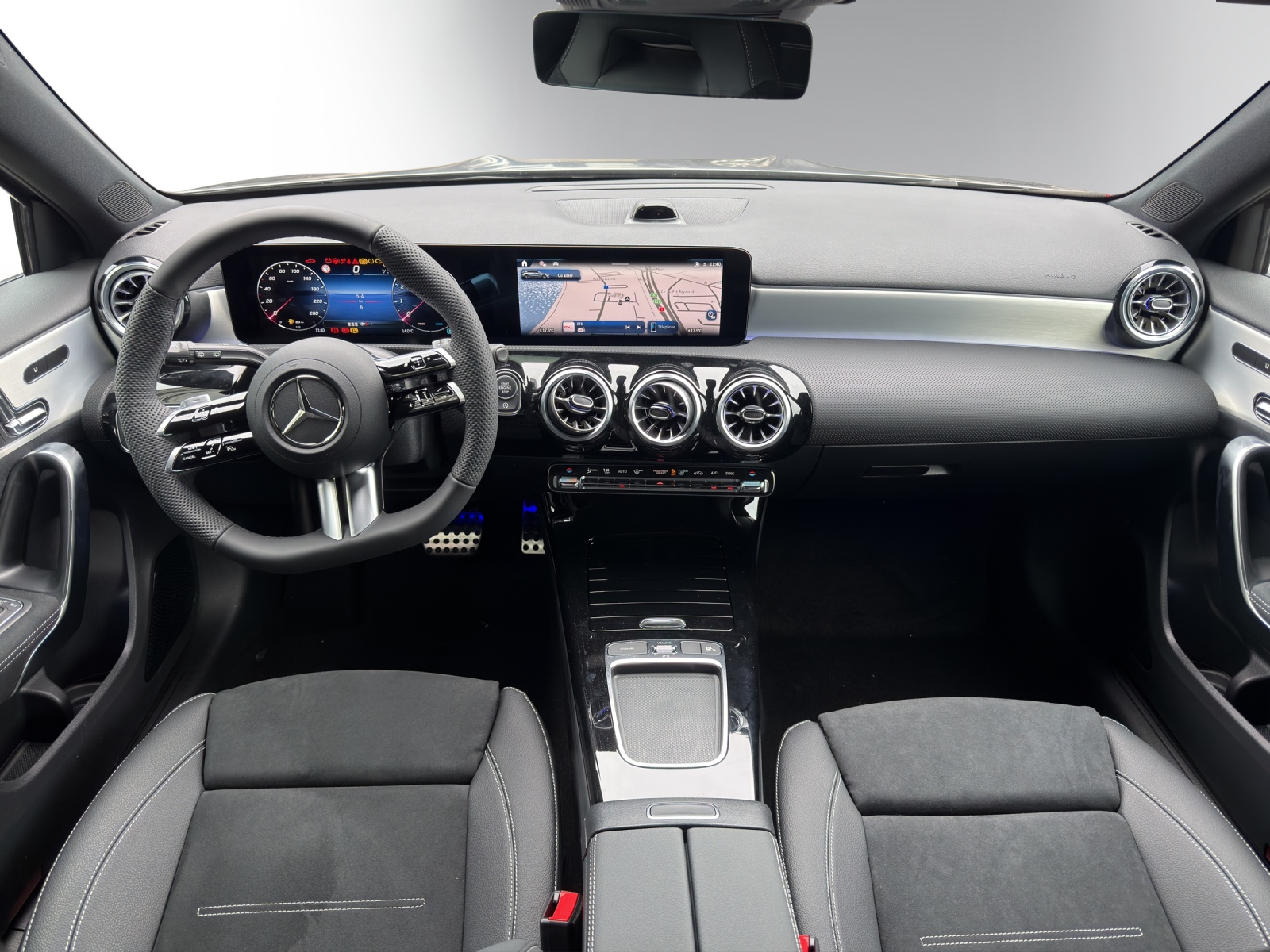 Image MERCEDES-BENZ A-200 A 200 Night Star 7G-DCT
