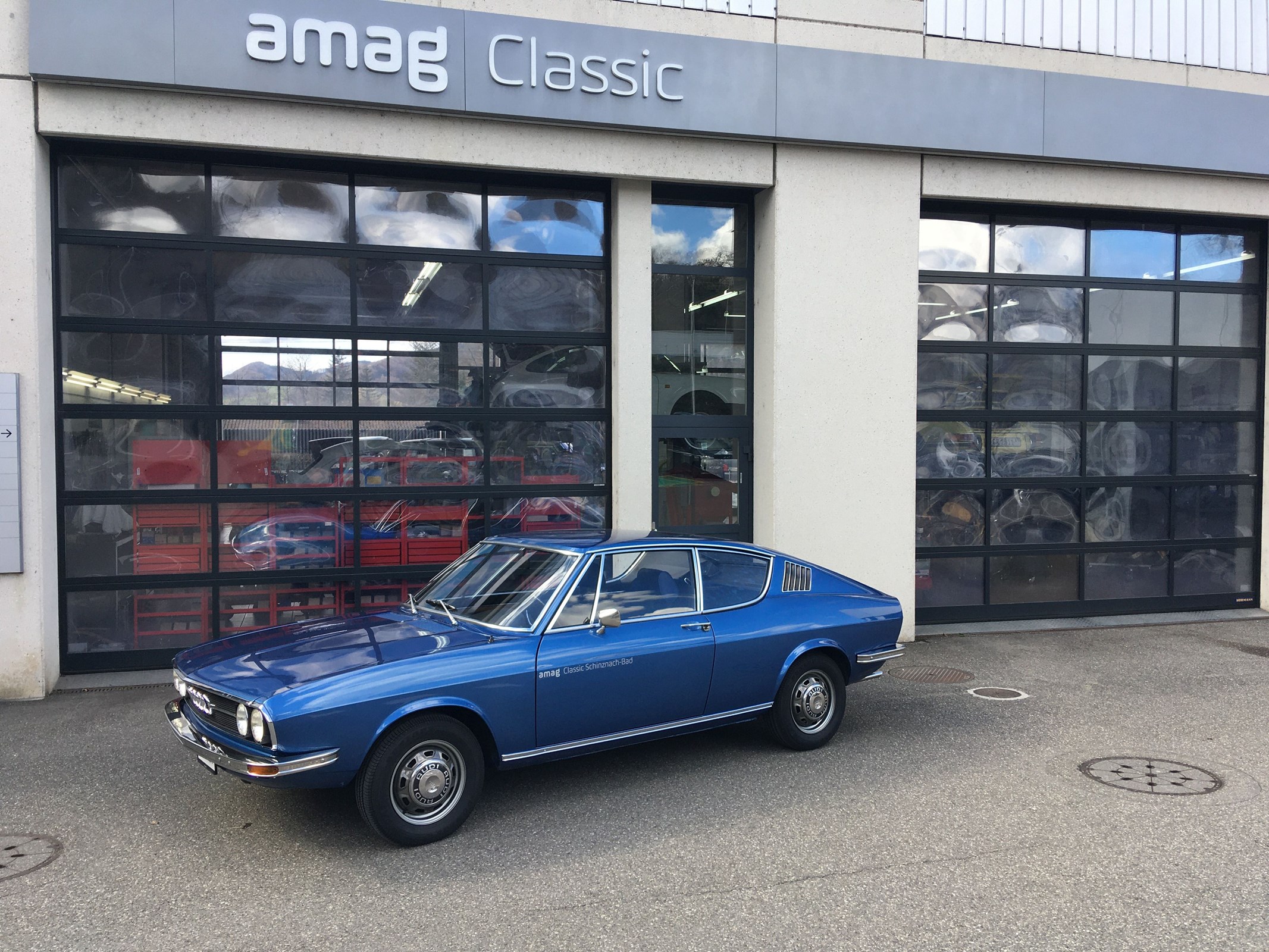 Car photo