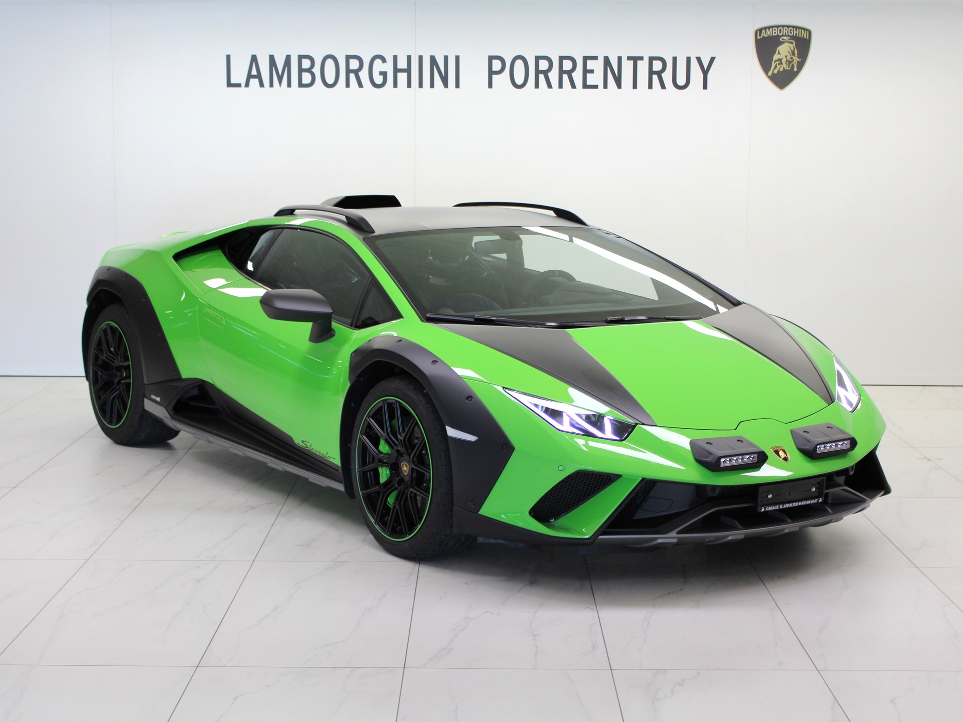 LAMBORGHINI Huracan Sterrato-image-0