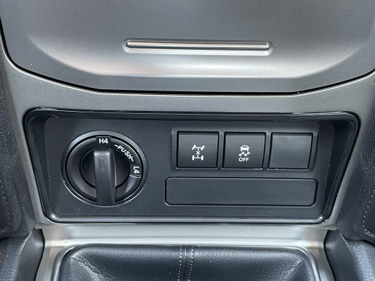 TOYOTA LandCruiser 2.8TD Active-image-11