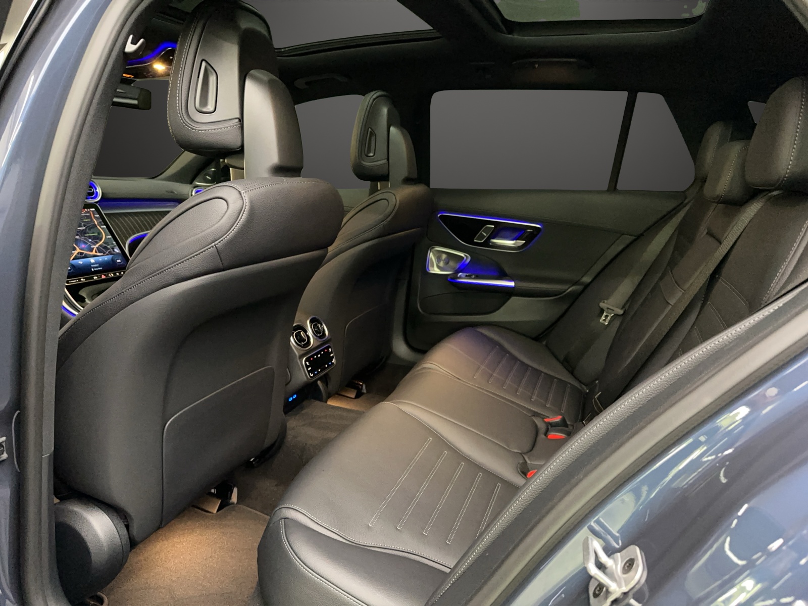 MERCEDES-BENZ C 300 T 4 Matic-image-10