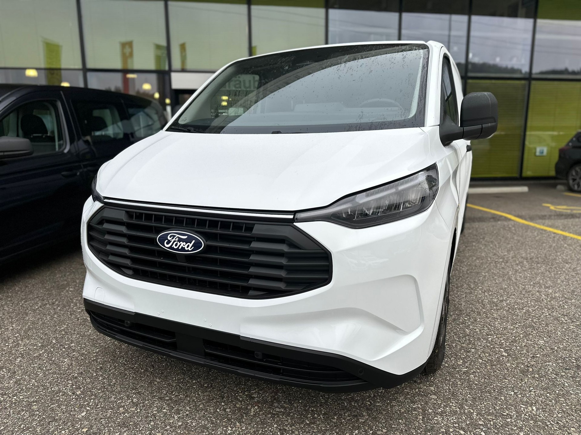 FORD Transit Custom Van PHEV 320 L2H1 Trend Automat-image-1
