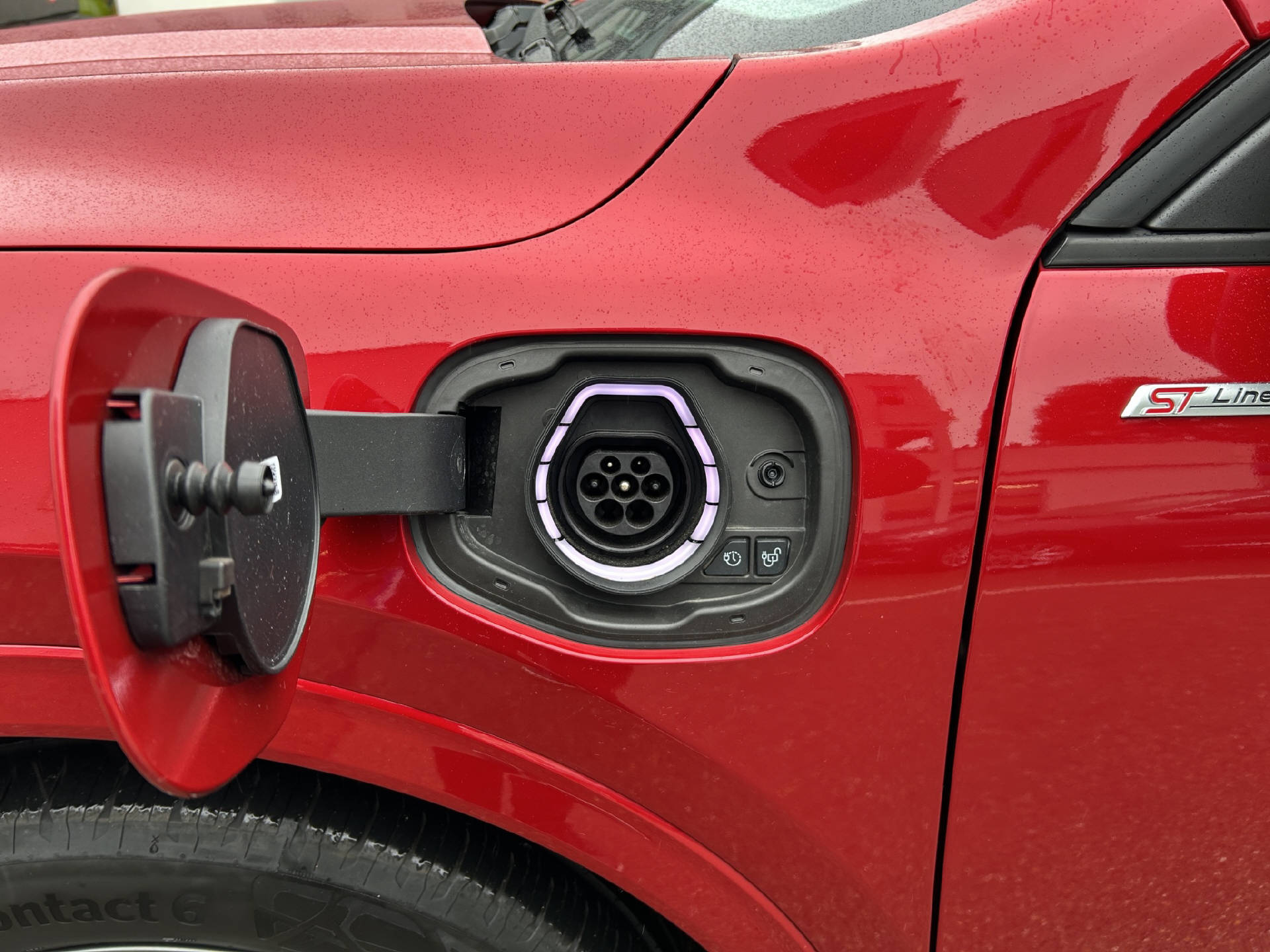 FORD Kuga 2.5 Plug-in Hybrid ST-Line-image-25
