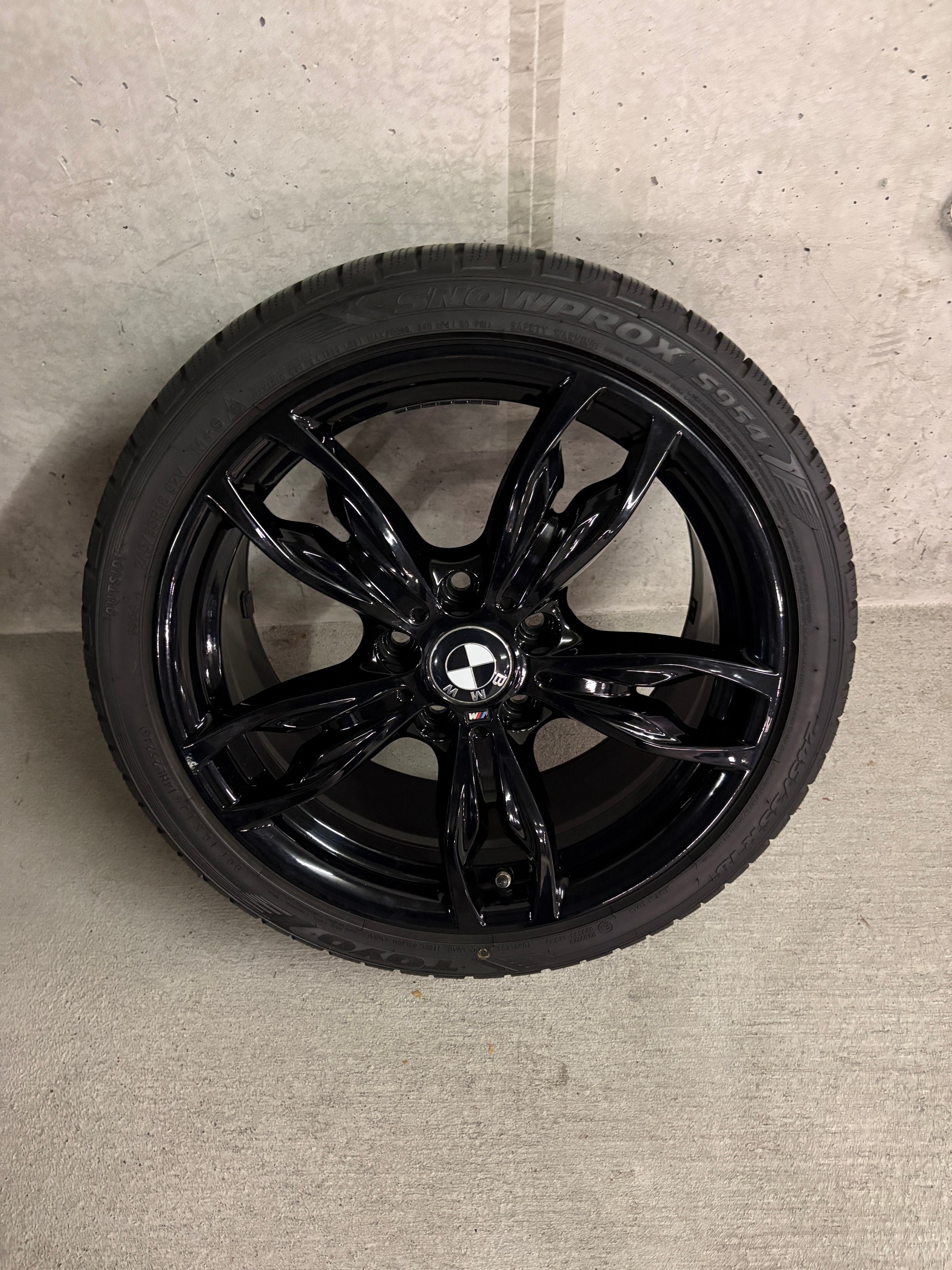 BMW M140i xDrive Steptronic-image-11