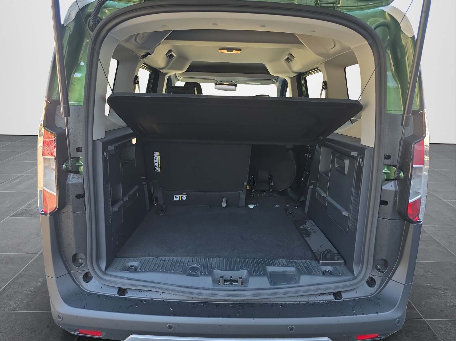 FORD Transit Tourneo Courier 1.0 EcoBoost Active-image-12