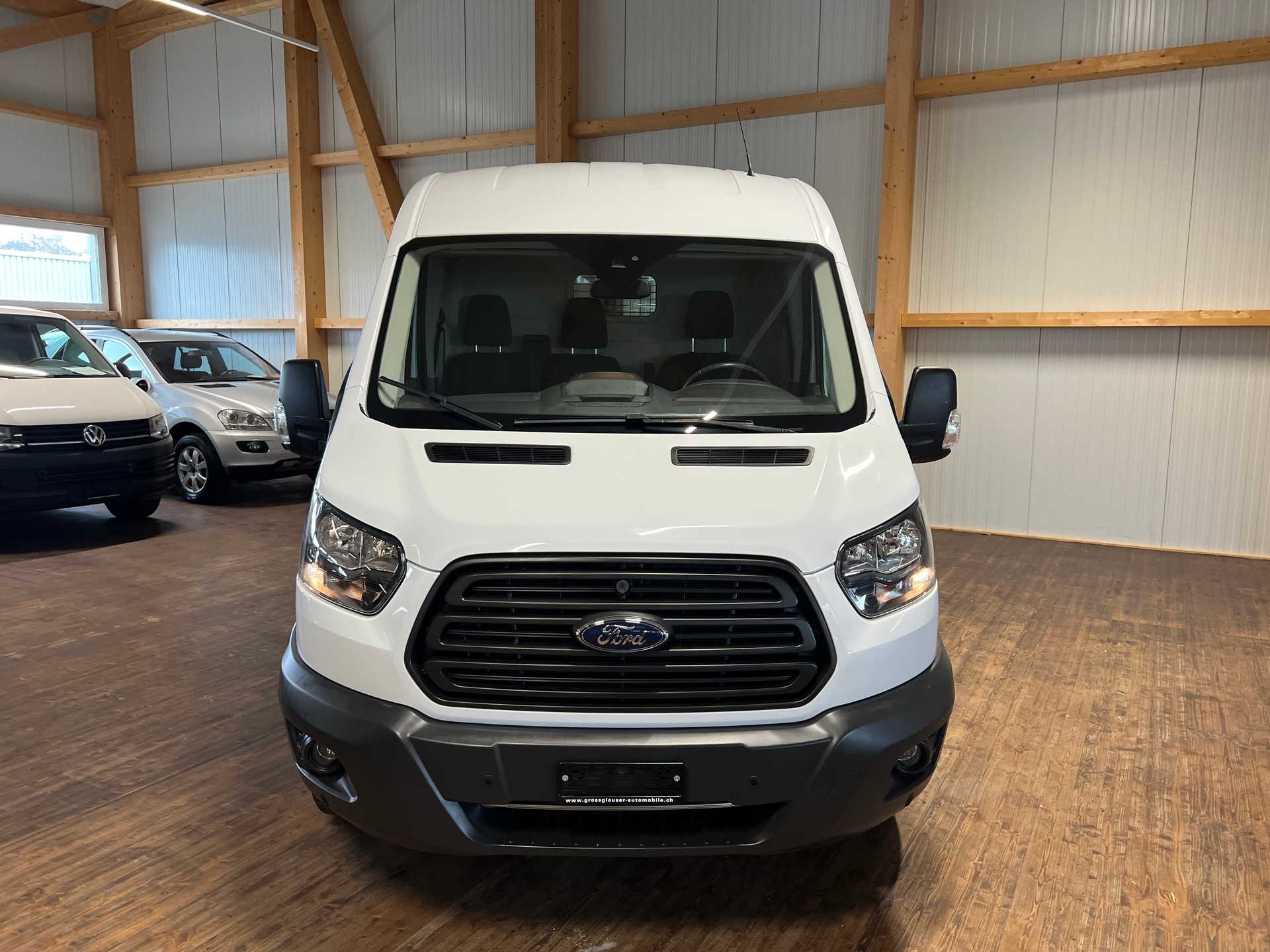 FORD Transit Van 350 L2 Ambiente 2.0 TDCi 130 4WD-showroom-element-1