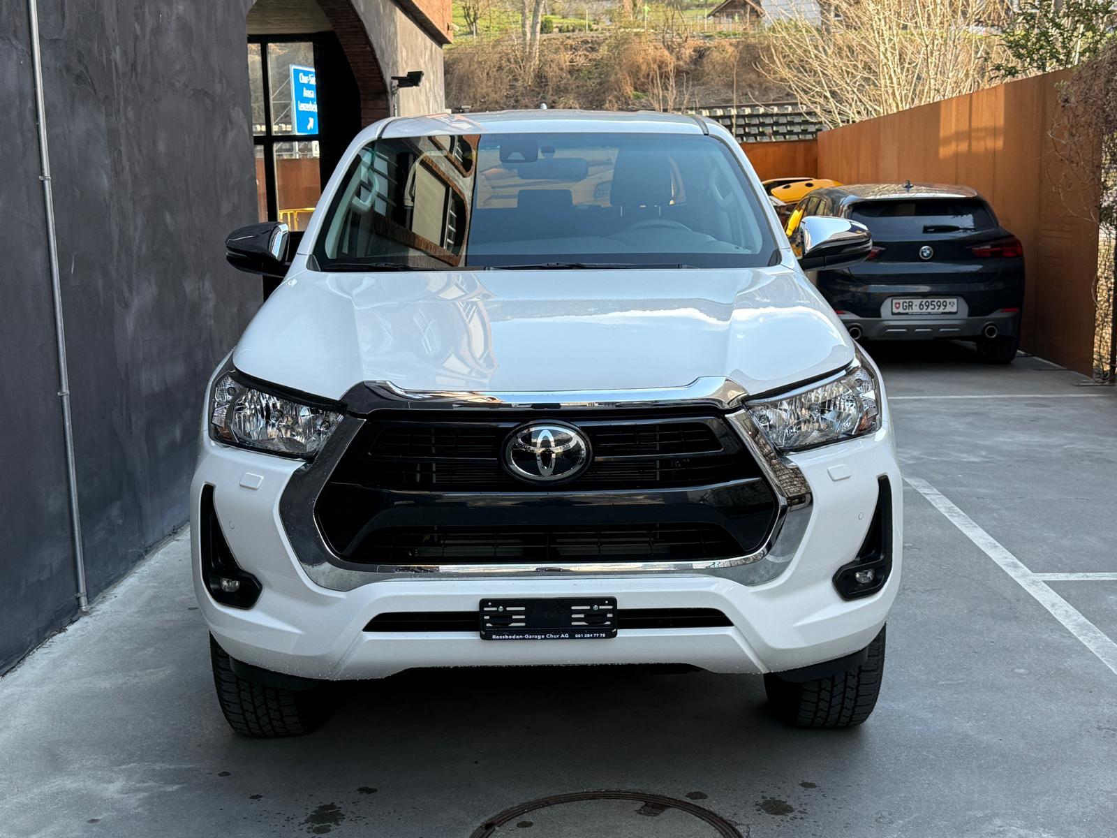 TOYOTA Hilux 2.4D-4D Style Double Cab 4x4 A-image-1