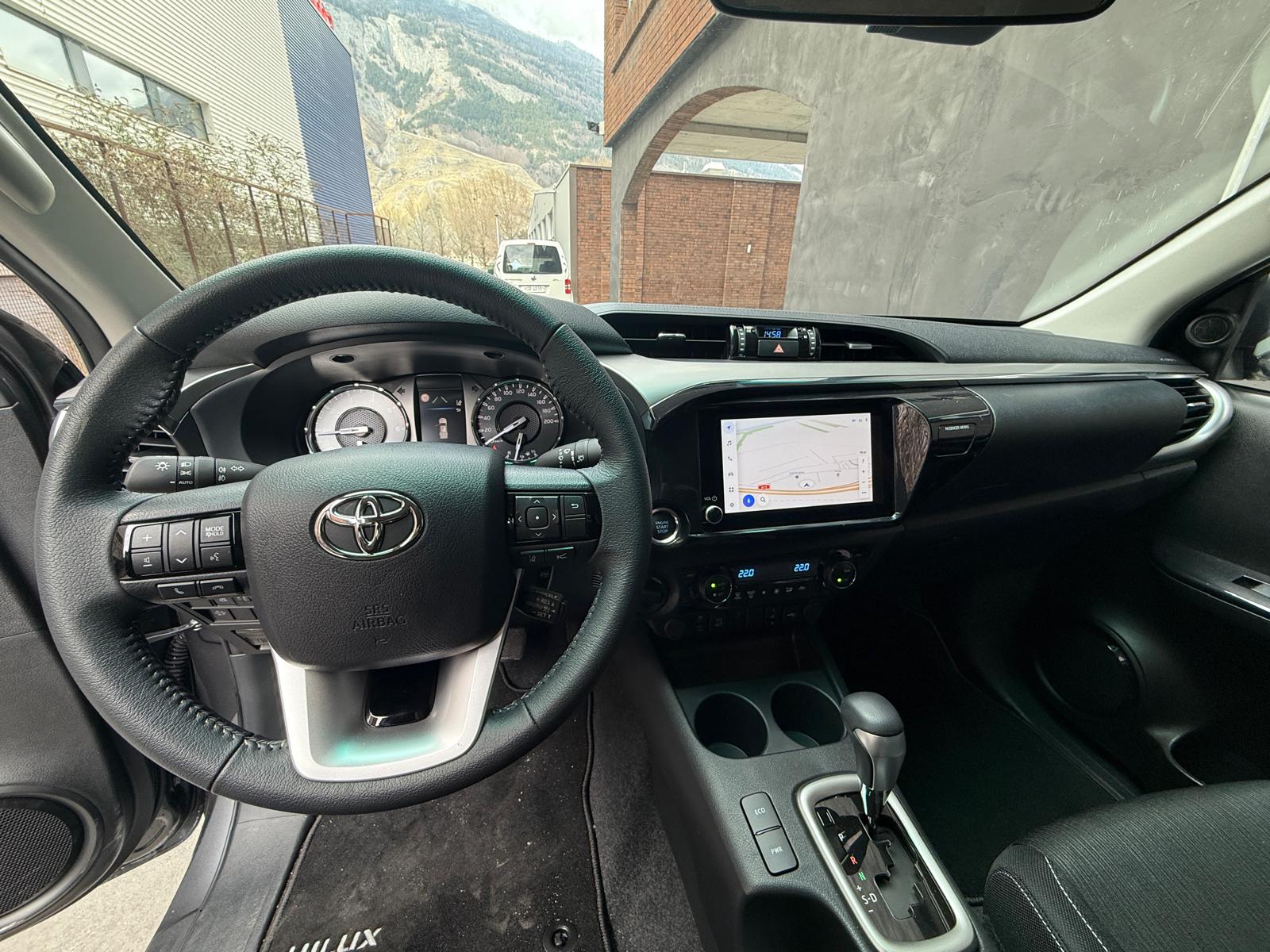 TOYOTA Hilux 2.4D-4D Style Double Cab 4x4 A-image-9