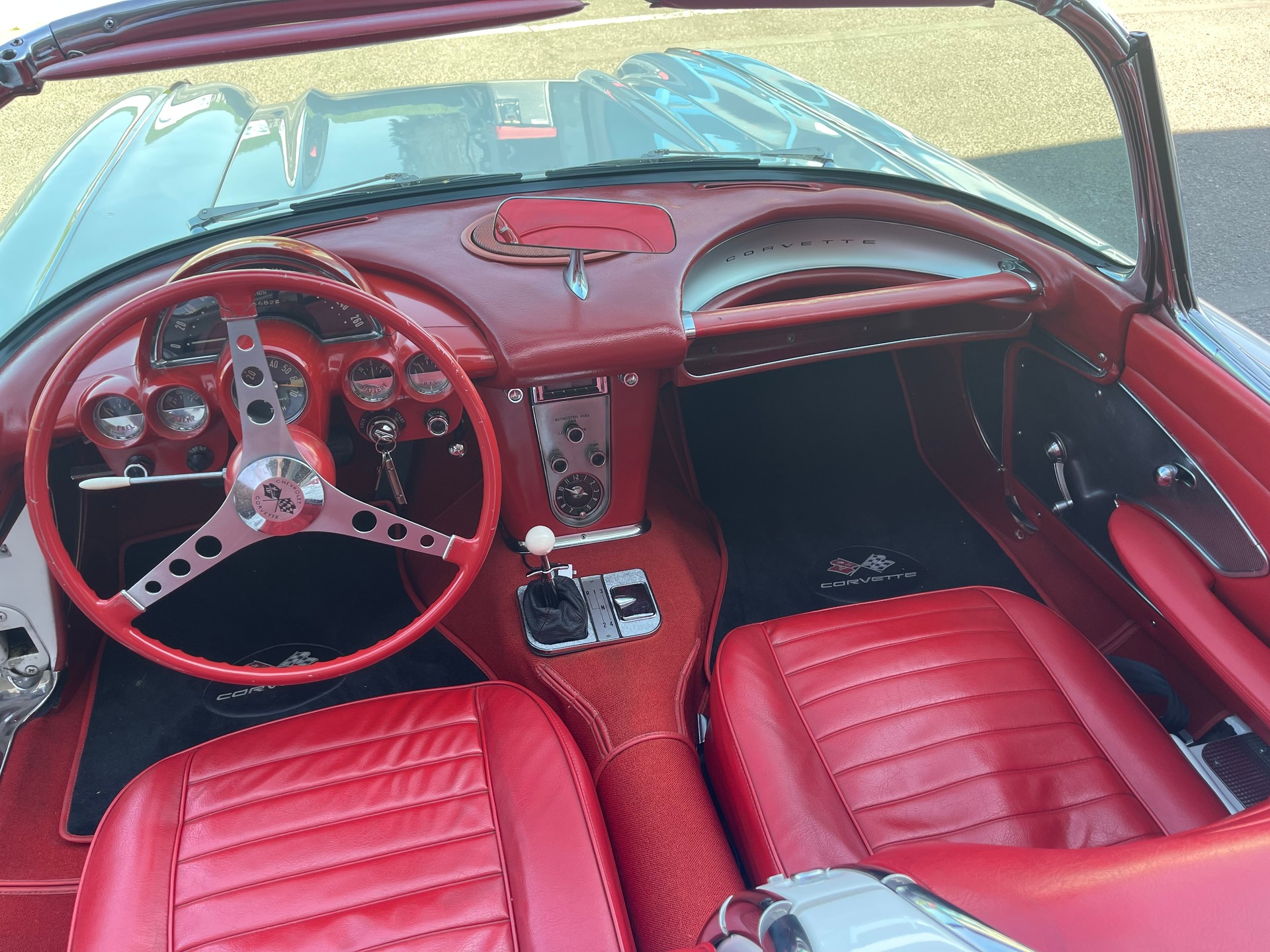 CHEVROLET CORVETTE-image-7