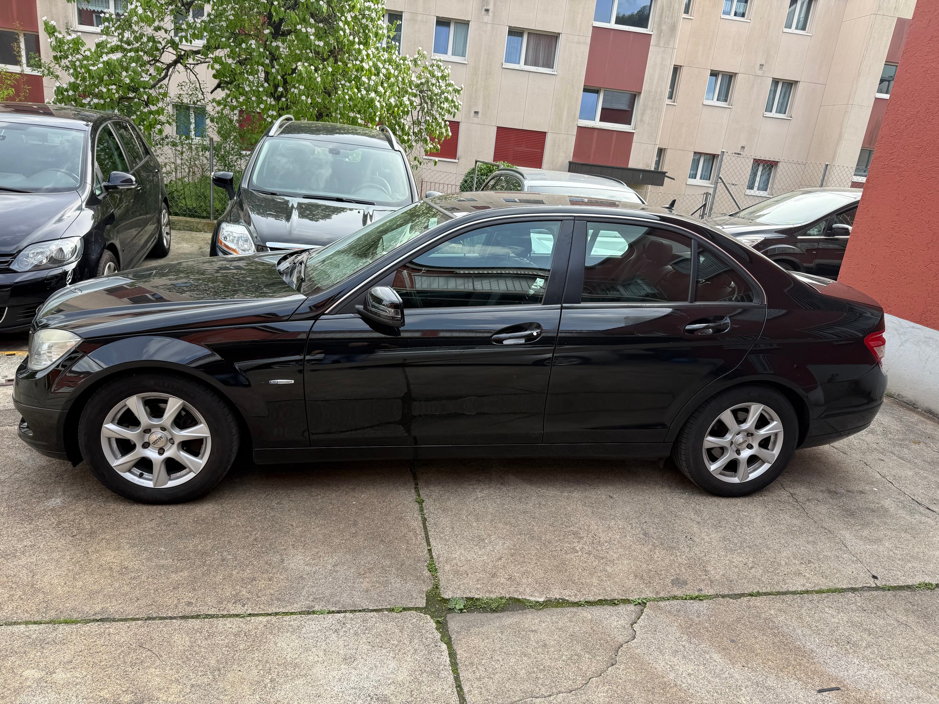 MERCEDES-BENZ C 200 CDI BlueEfficiency Automatic-image-1