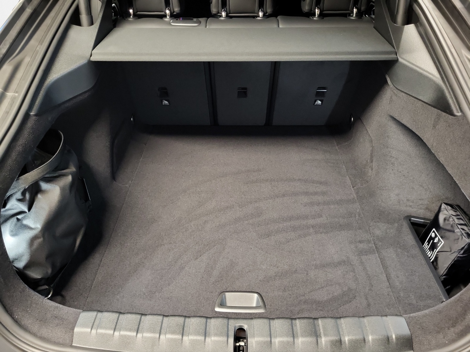 BMW i4 xDrive 40 M Sport Pro-image-16