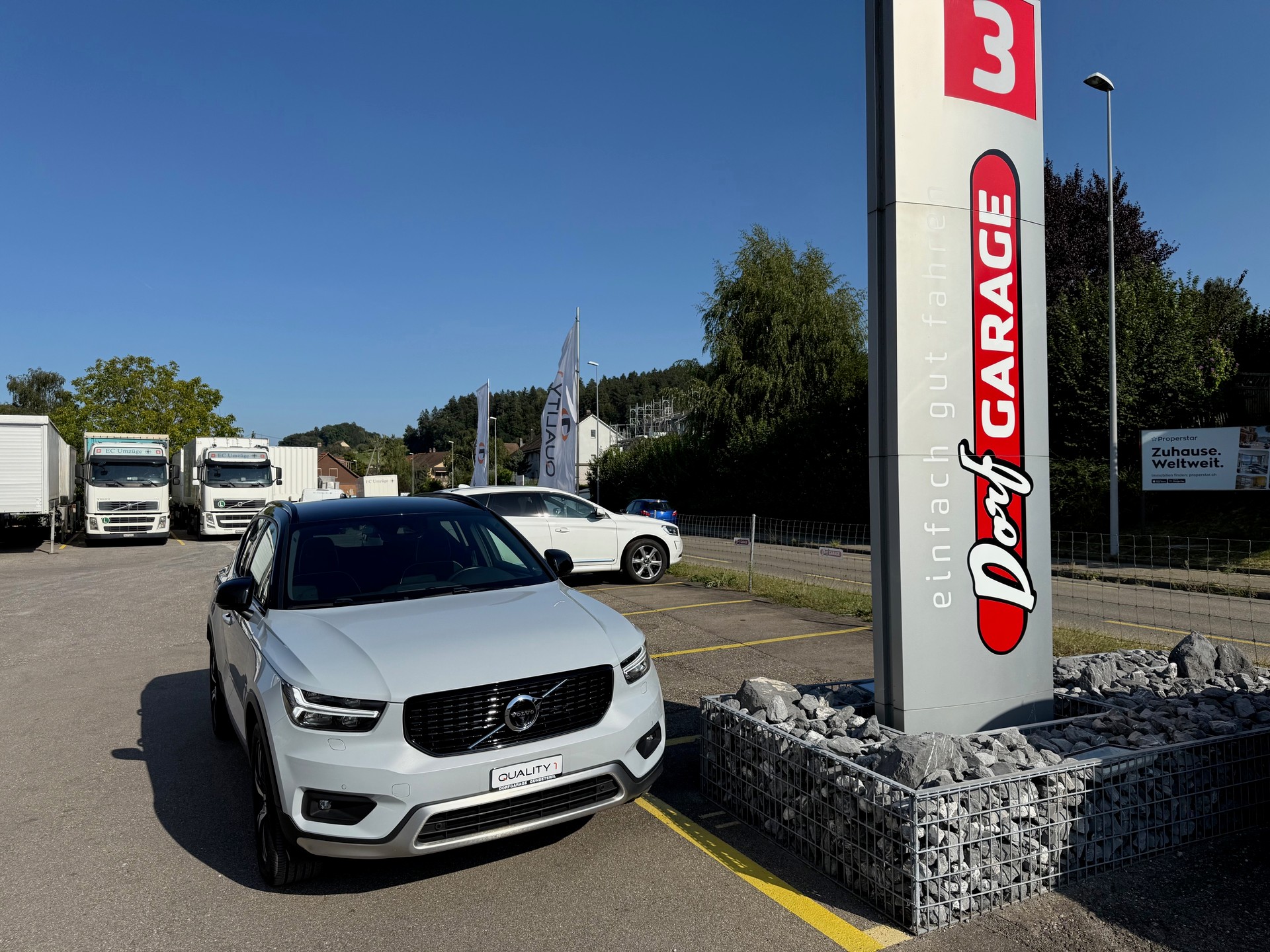 VOLVO XC40 T4 R-Design Geartronic-image-0