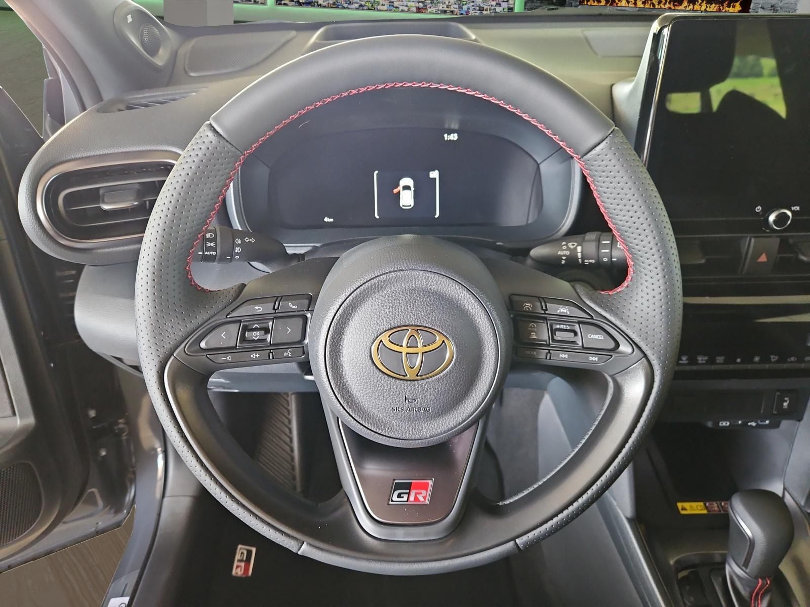 TOYOTA Yaris Cross 1.5 VVT-i HSD GR Sport-image-10