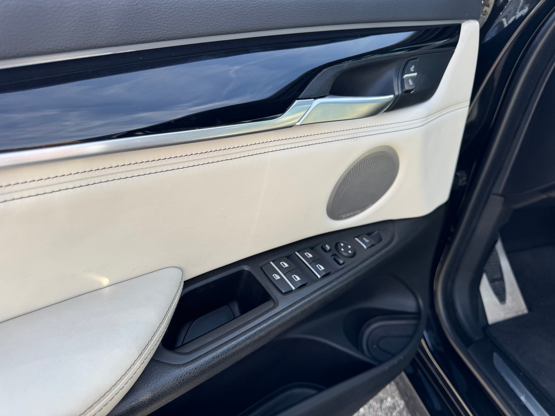 BMW X6 xDrive 30d Steptronic-image-8