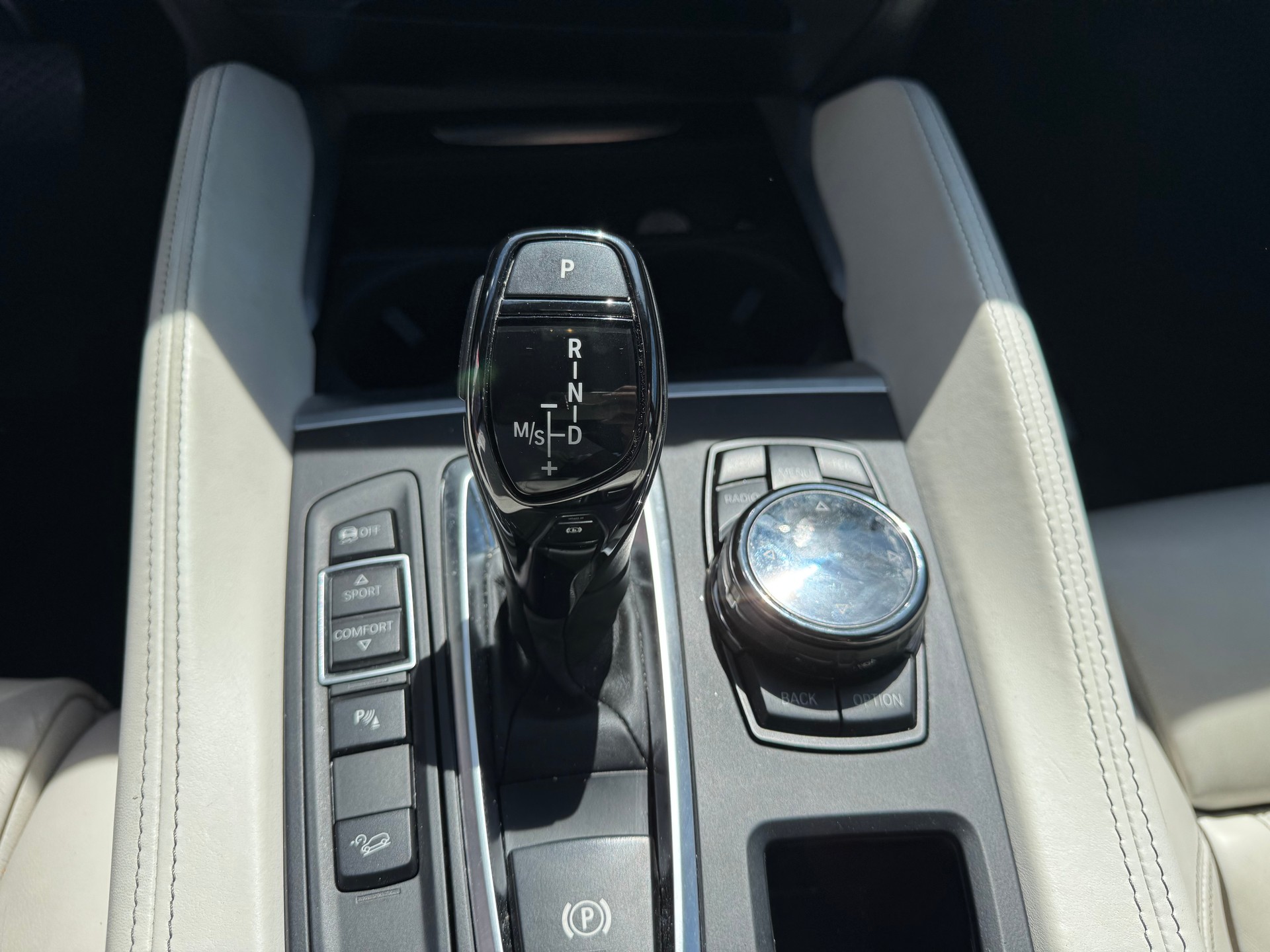 BMW X6 xDrive 30d Steptronic-image-12