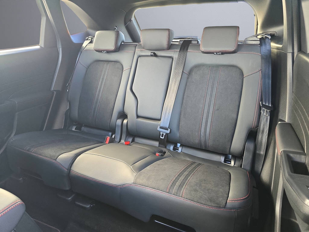 FORD Kuga 2.5 Plug-in Hybrid ST-Line X-image-10