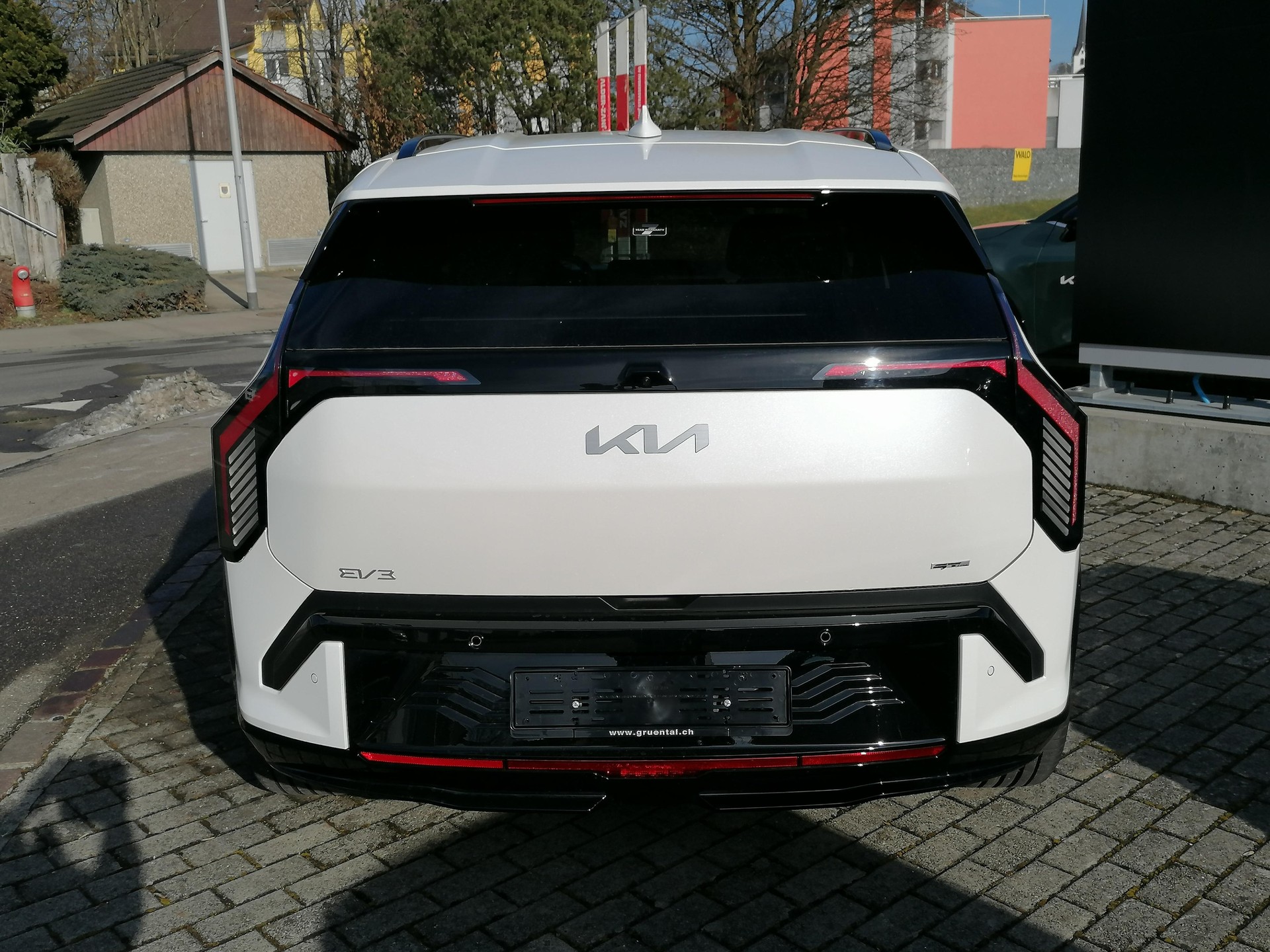 KIA EV3 81 kWh GT-Line-image-4