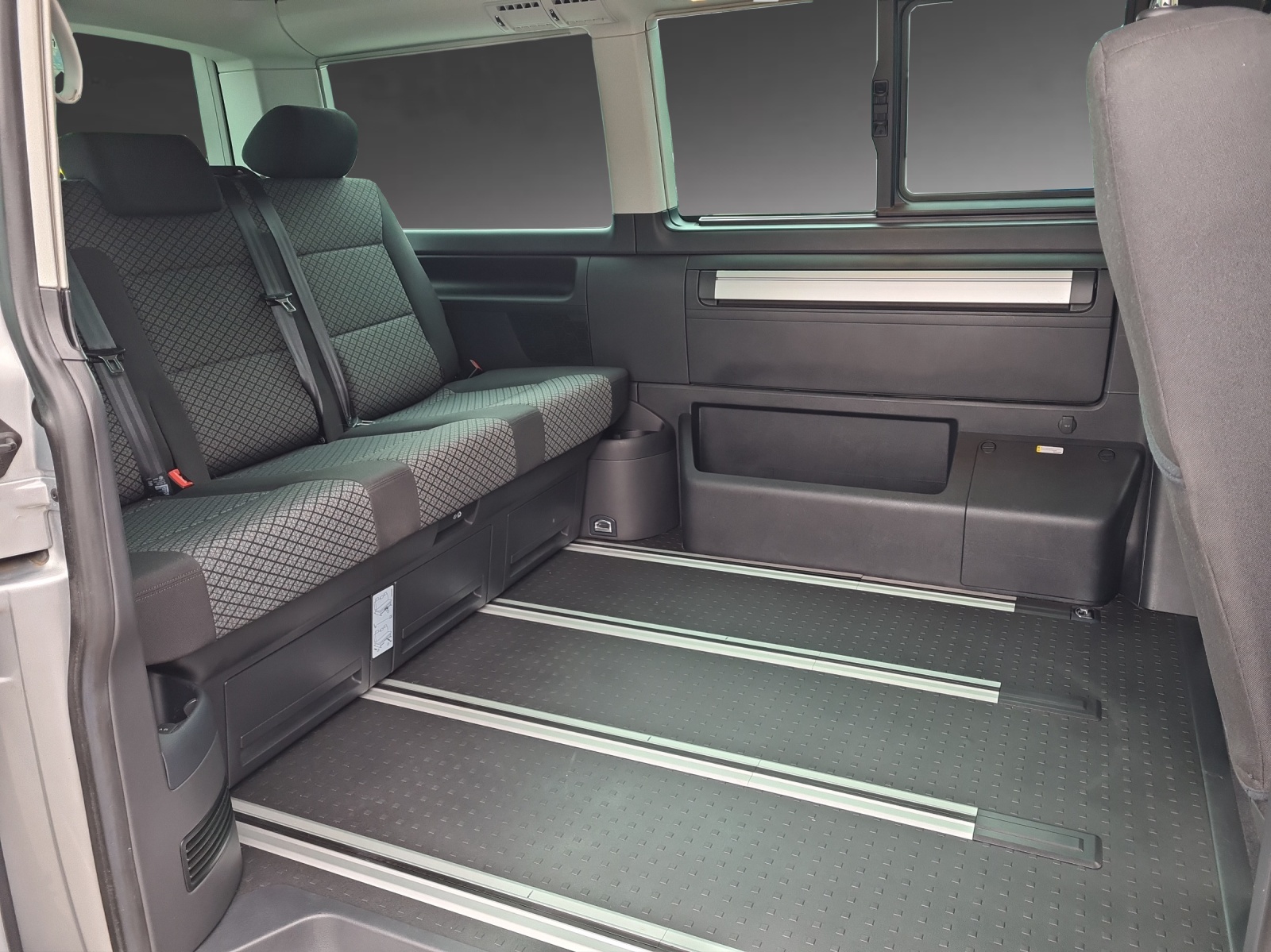 VW T6.1 California 2.0 TDI Beach Liberty Spirit DSG-image-6