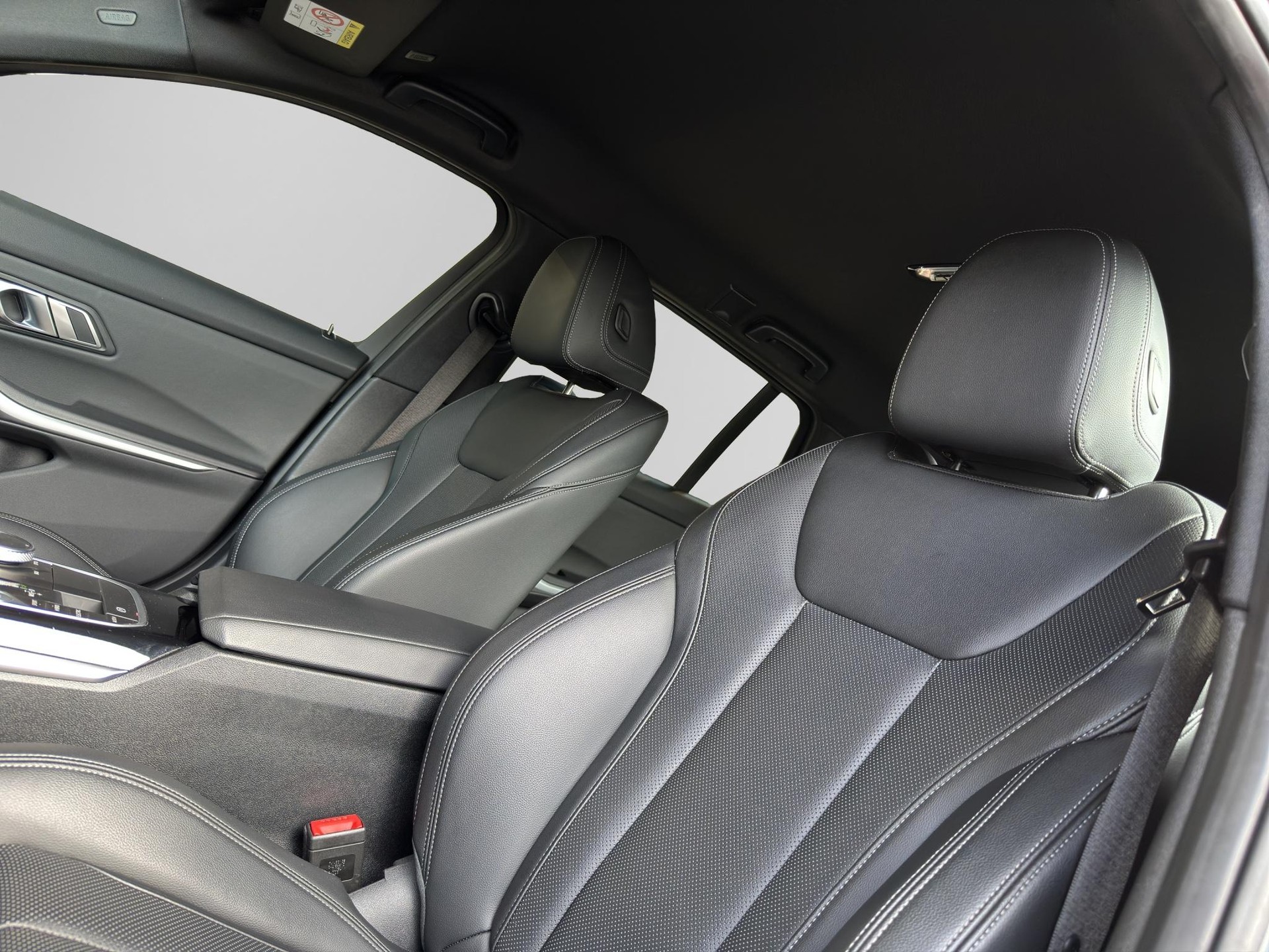 BMW 320e Touring Sport Line Steptronic-image-12