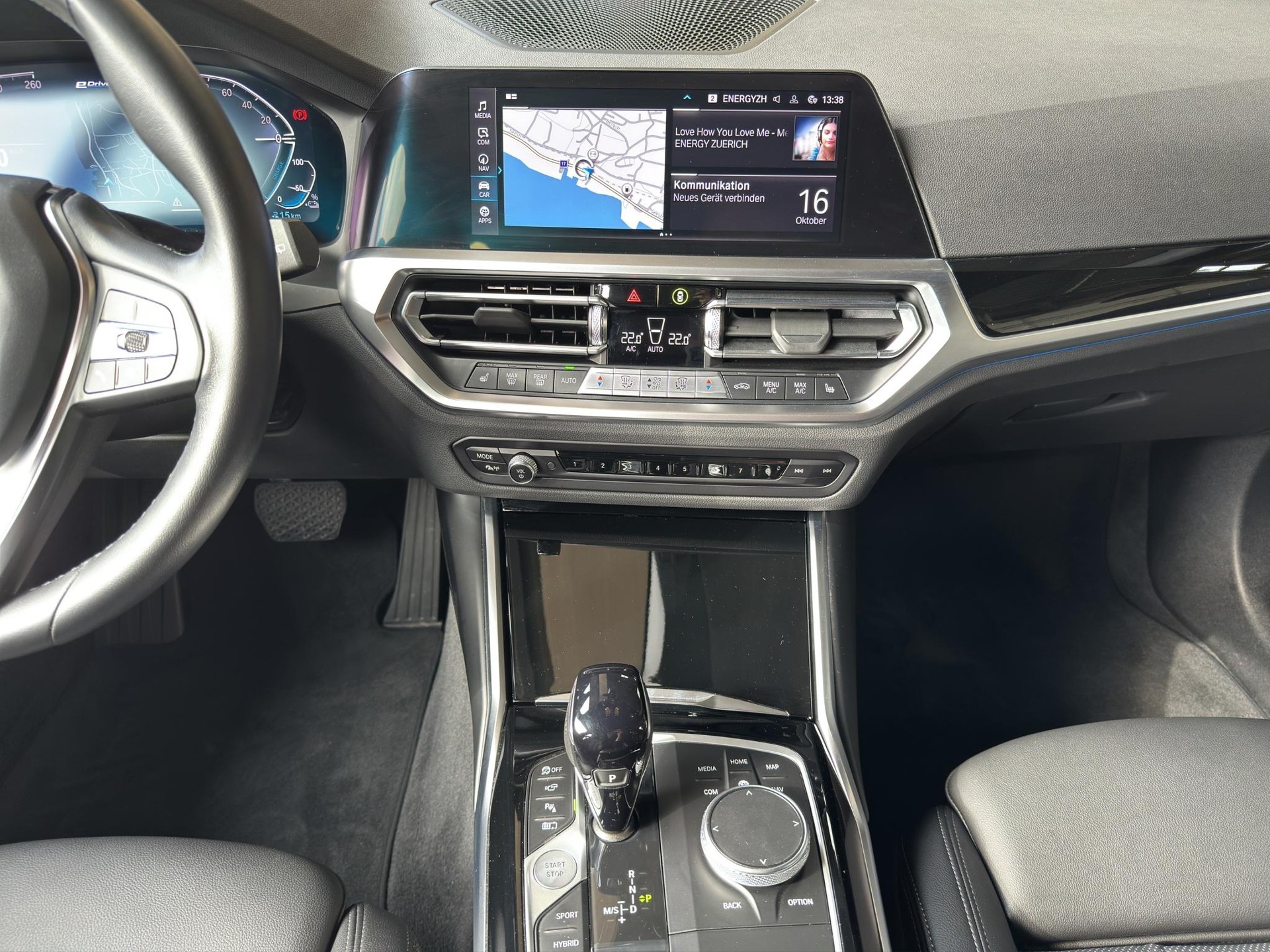 BMW 320e Touring Sport Line Steptronic-image-16