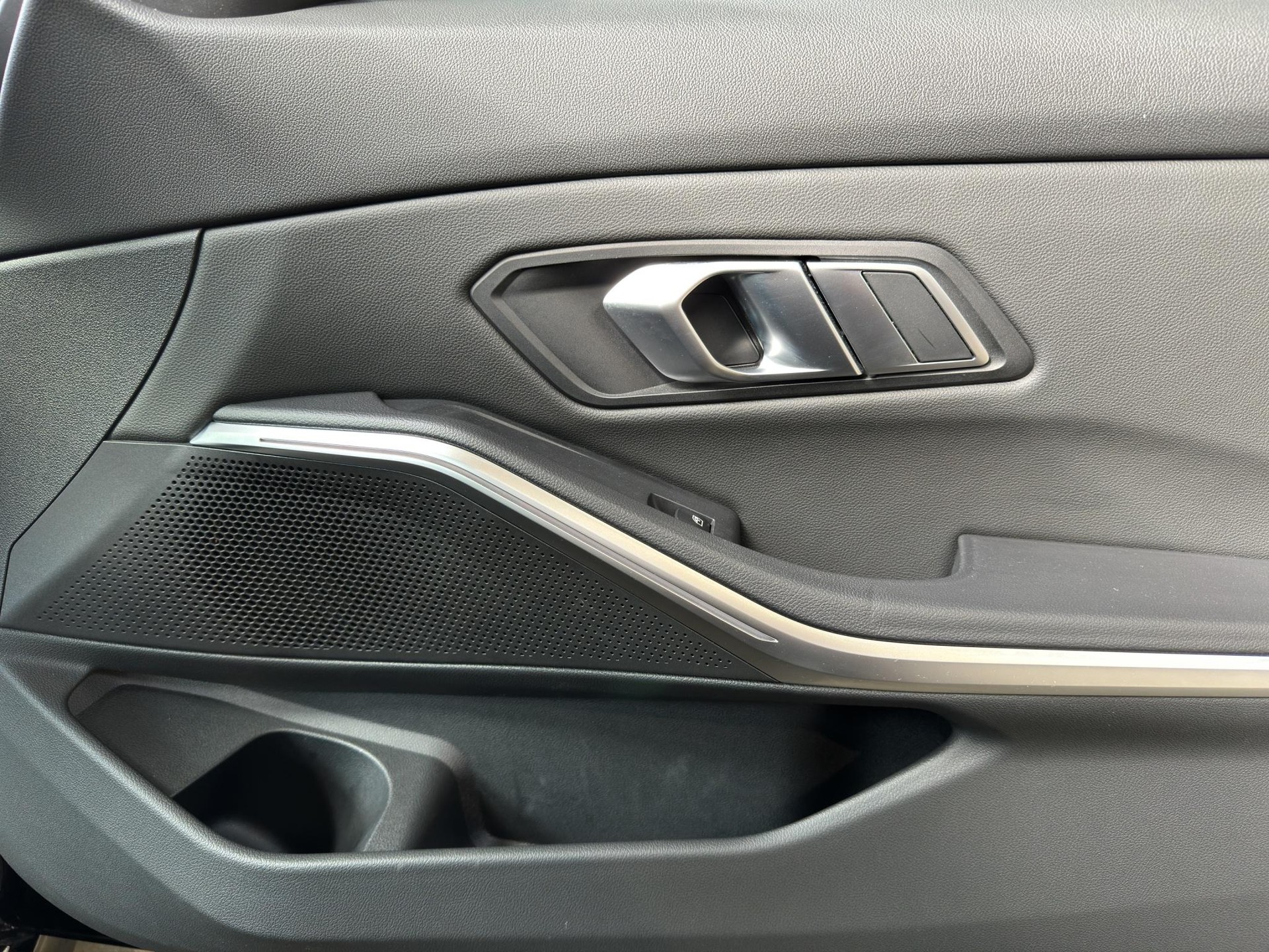 BMW 320e Touring Sport Line Steptronic-image-19