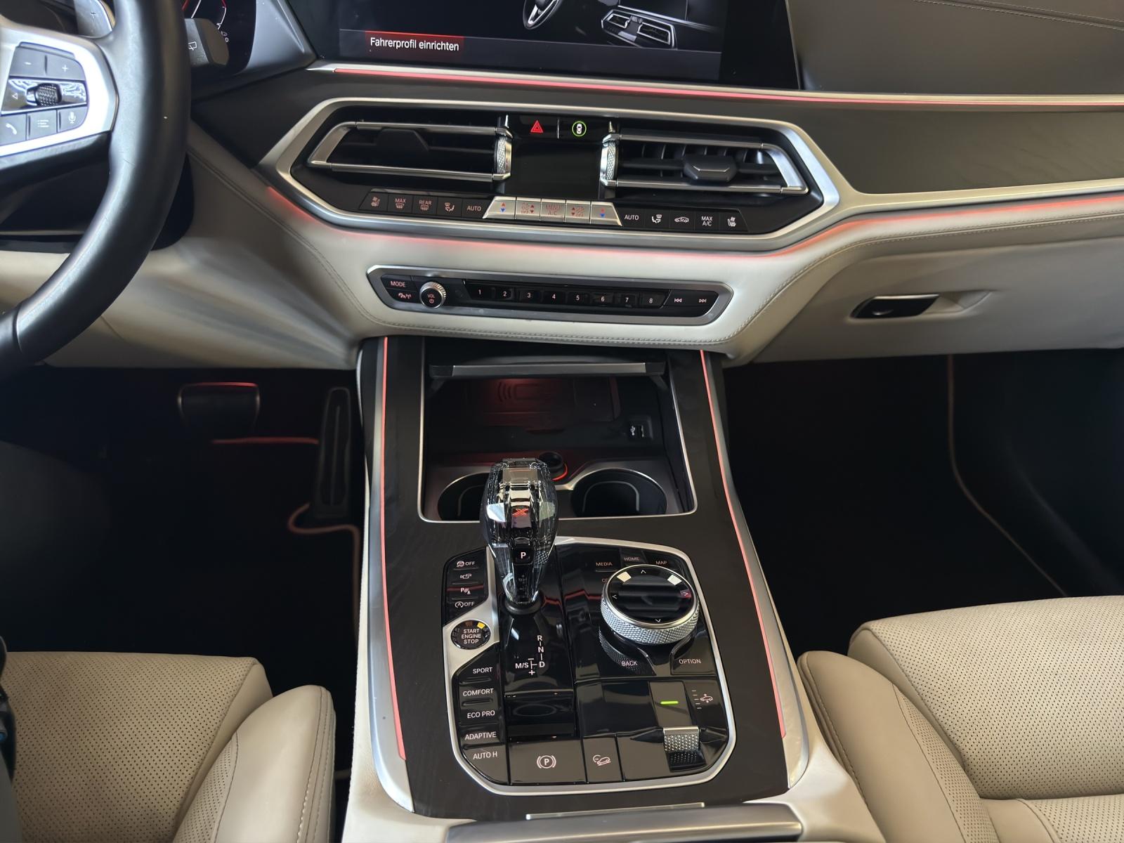 BMW X7 M50i-image-13