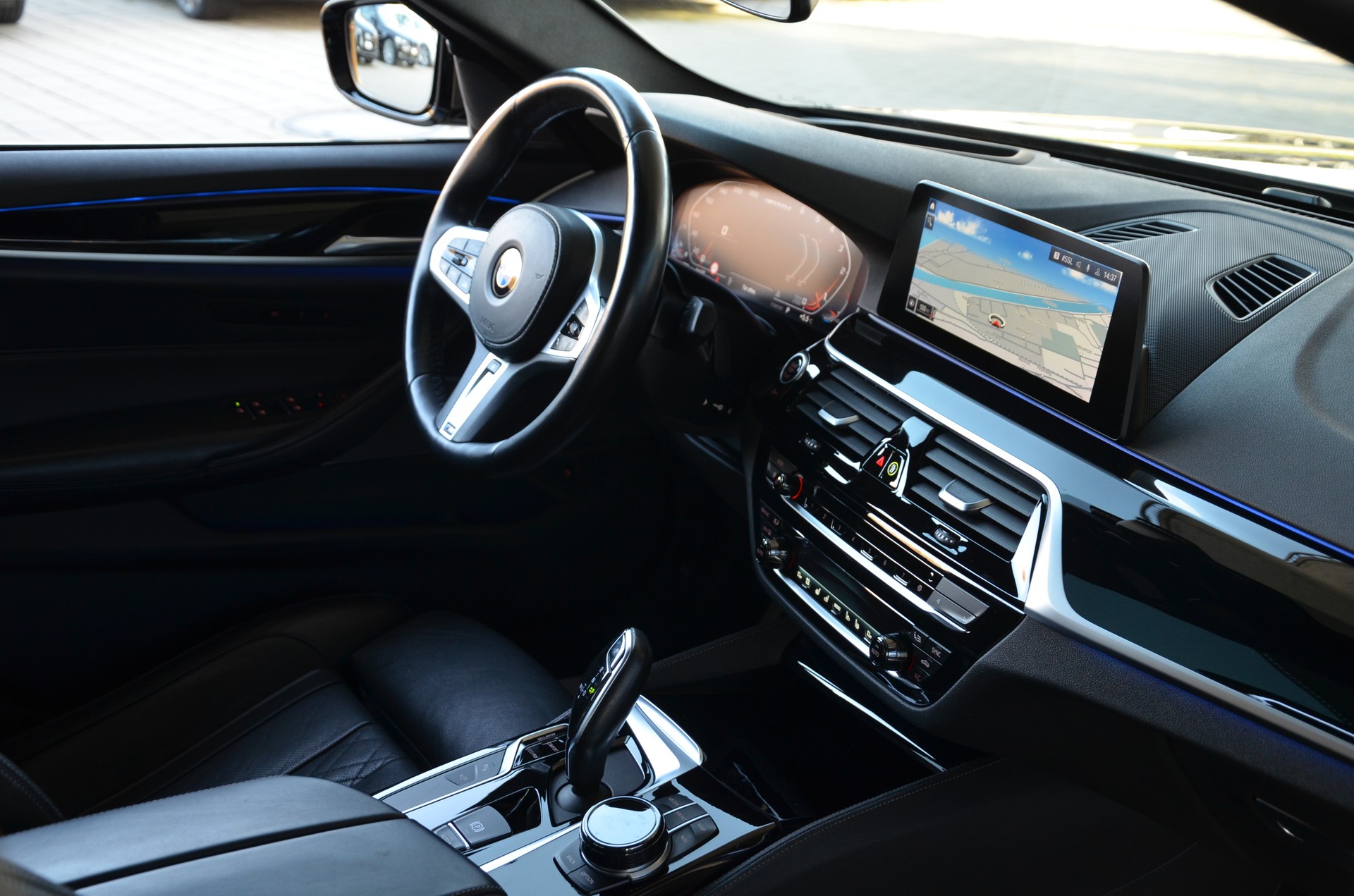 BMW M550d xDrive Steptronic*Frisch ab MFK,1 Jahr oder 20000km Garantie*-image-11