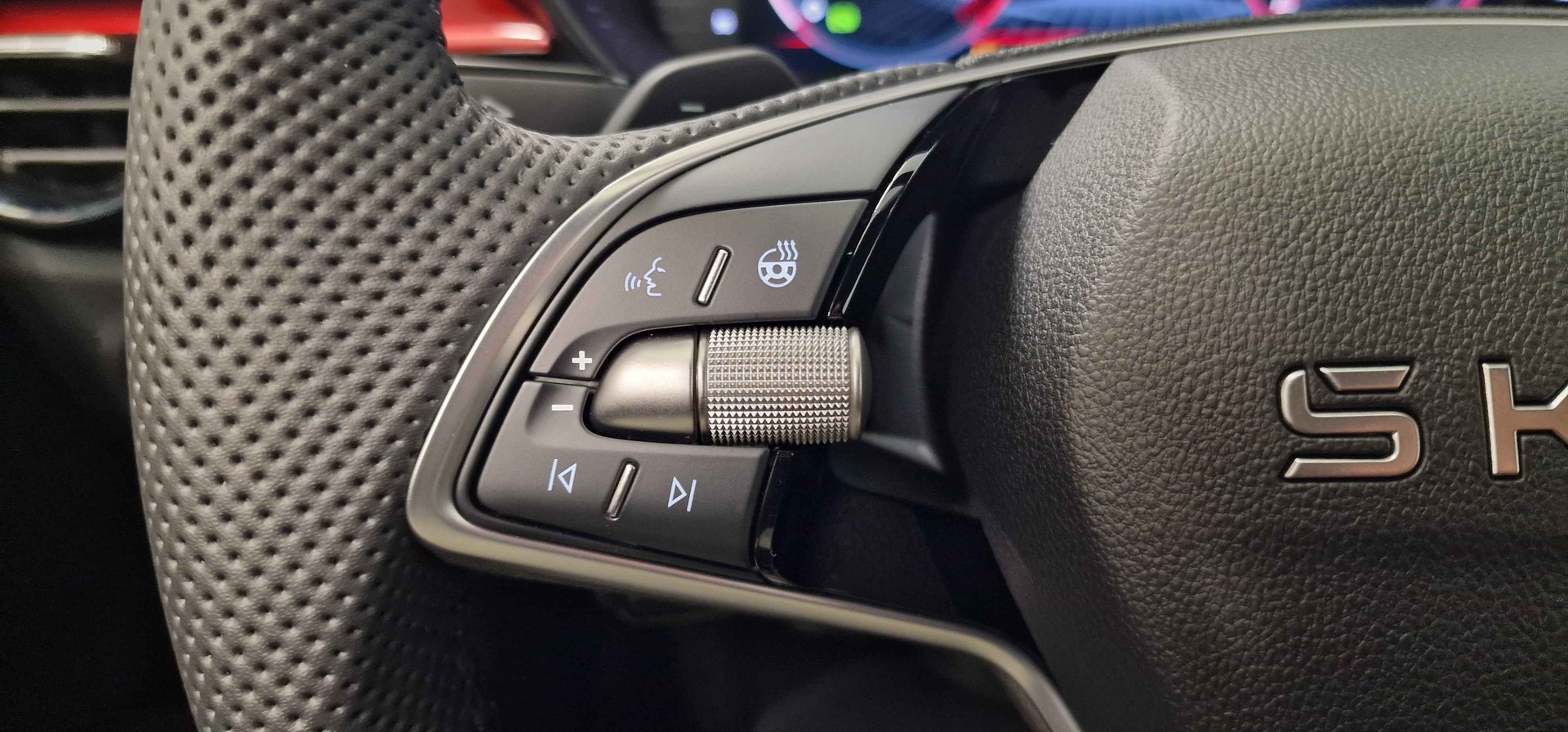 SKODA Fabia 1.0 TSI Monte Carlo DSG-image-4