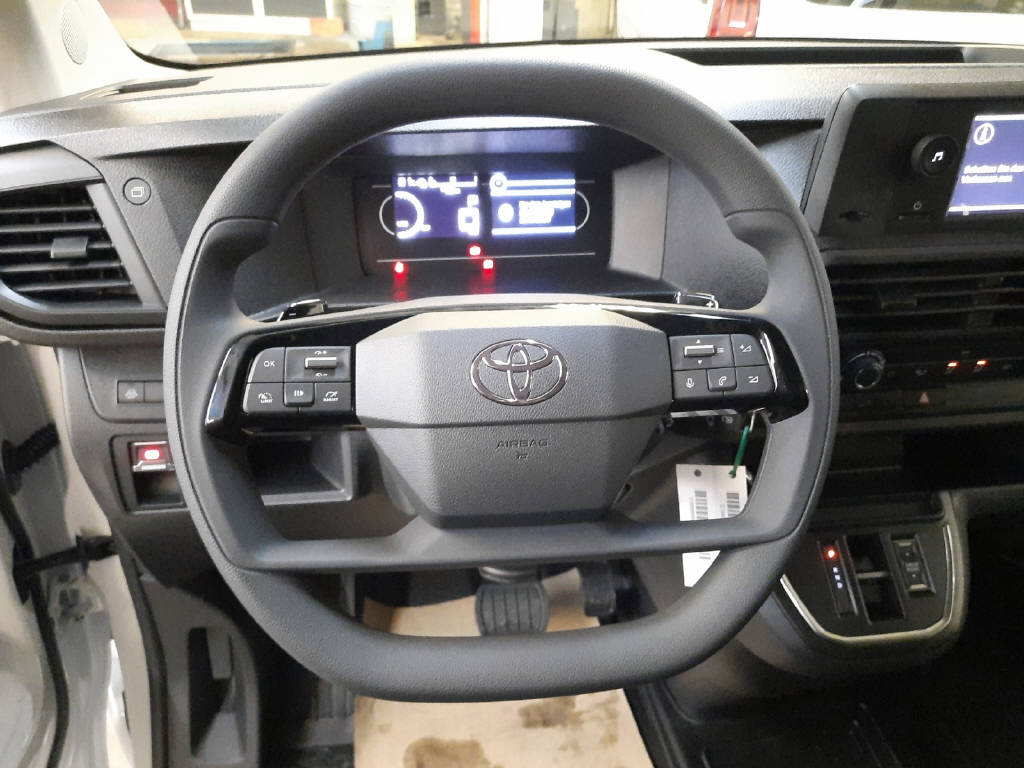 TOYOTA PROACE Van L1 75KWh Active-image-7