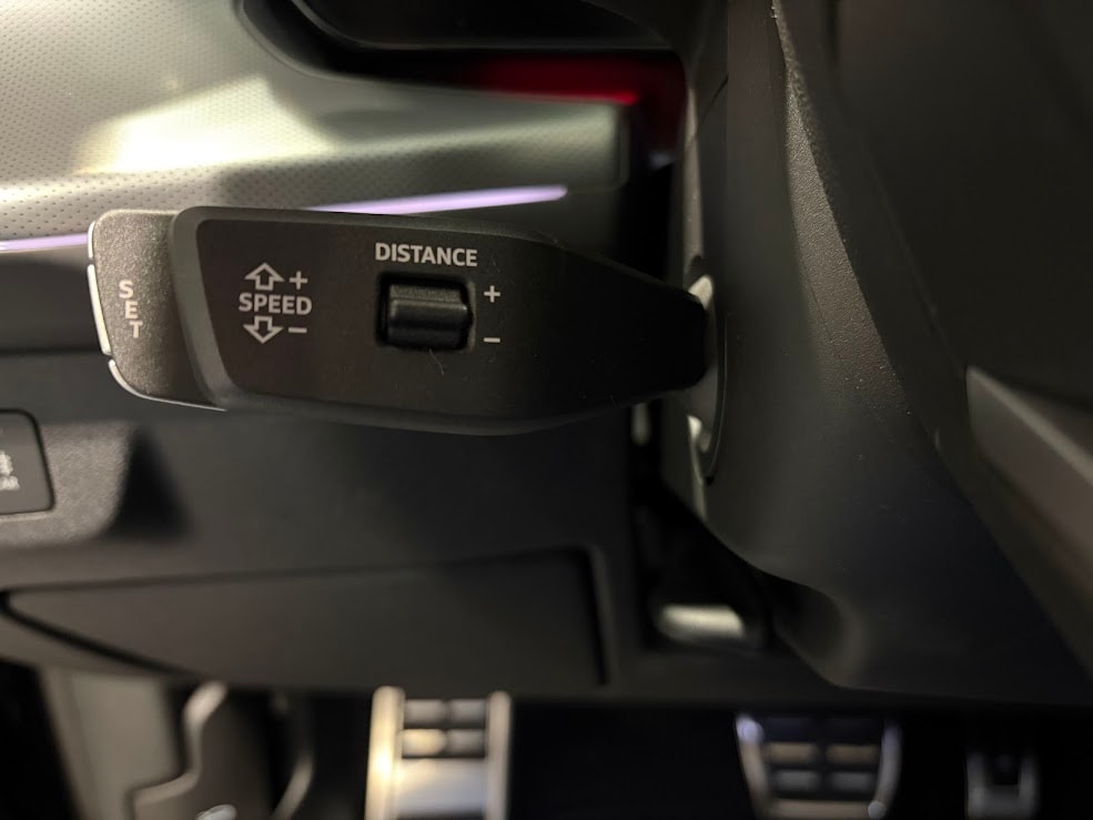 AUDI Q3 SUV e-hybrid 200 kW S tronig-image-6