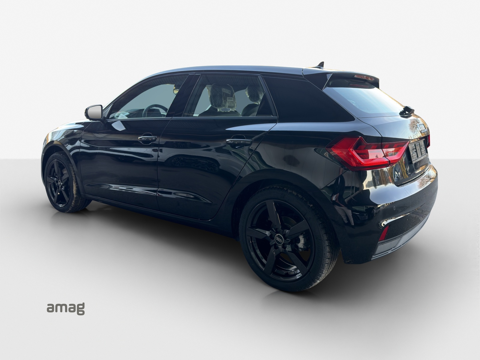 AUDI A1 Sportback 30 TFSI Attraction S-tronic-image-2