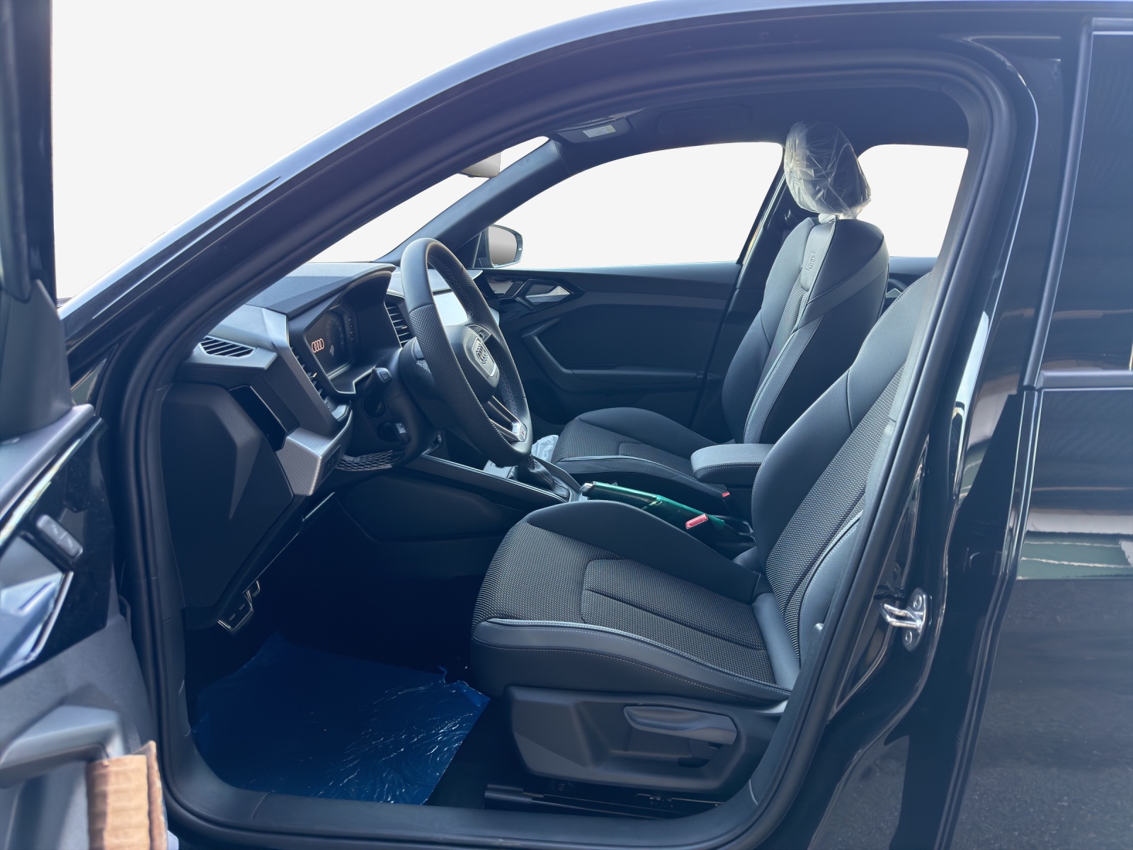 AUDI A1 Sportback 30 TFSI Attraction S-tronic-image-7