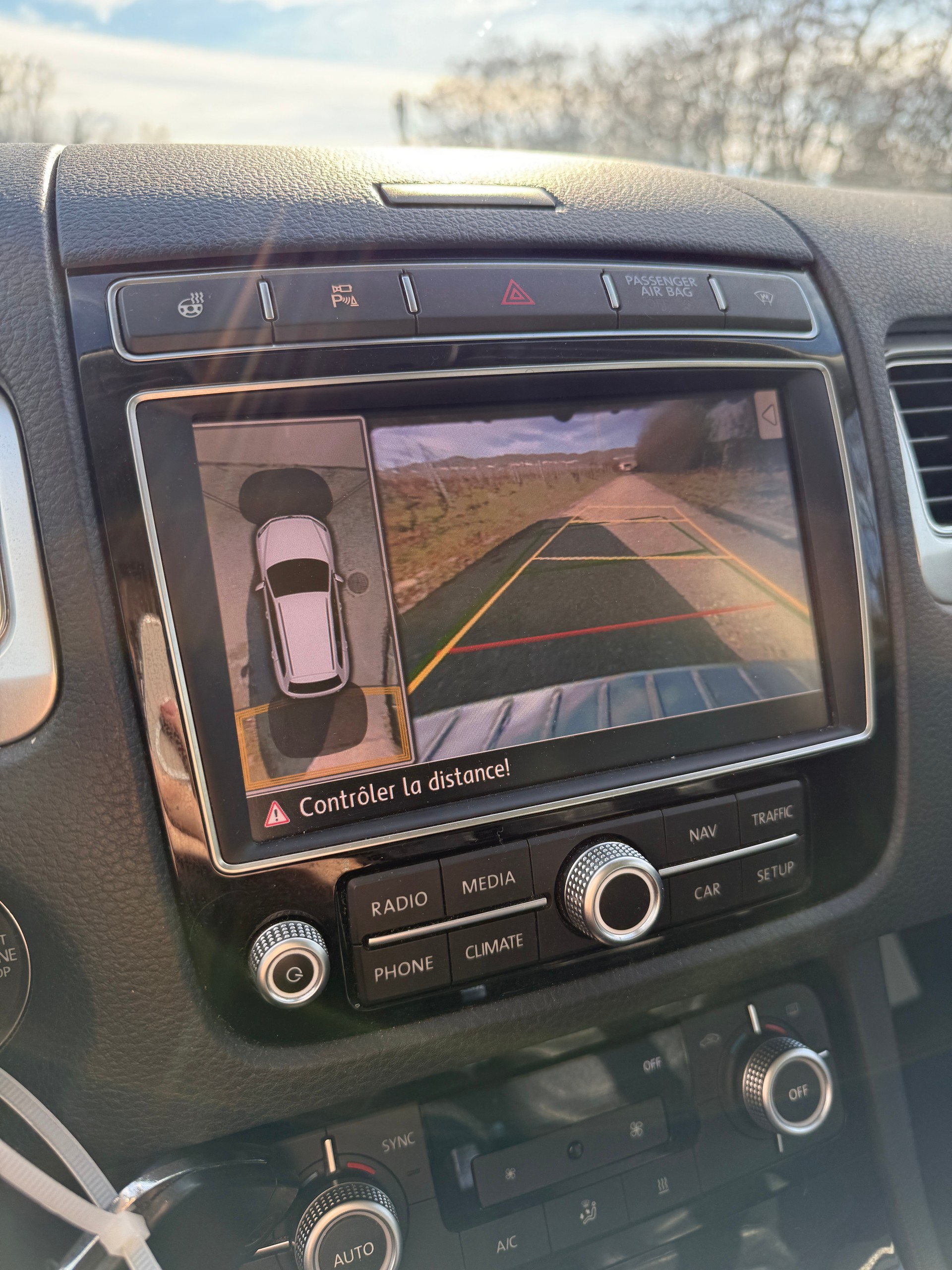 VW Touareg 3.0 TDI BMT Peak Tiptronic-image-12