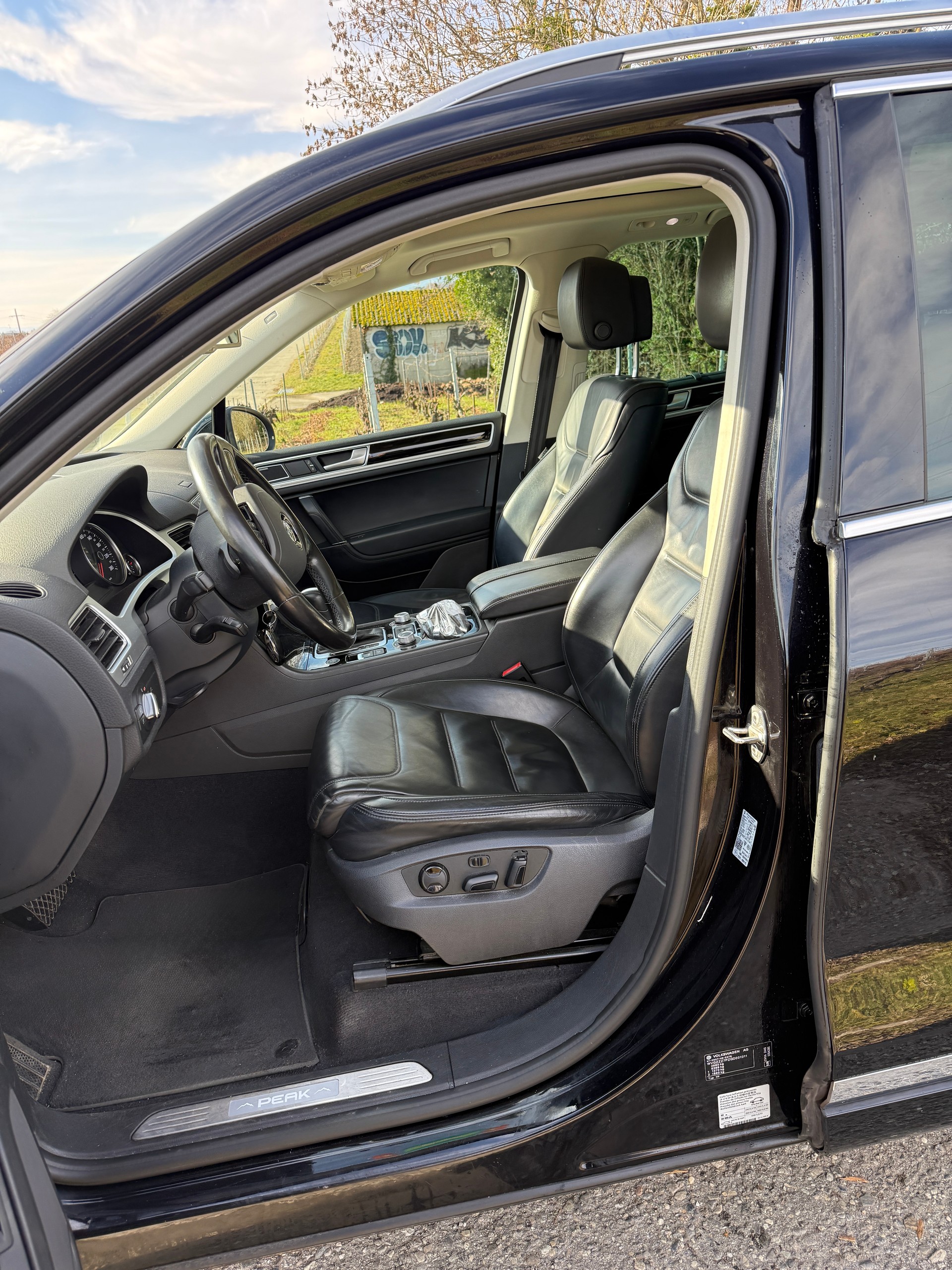 VW Touareg 3.0 TDI BMT Peak Tiptronic-image-8