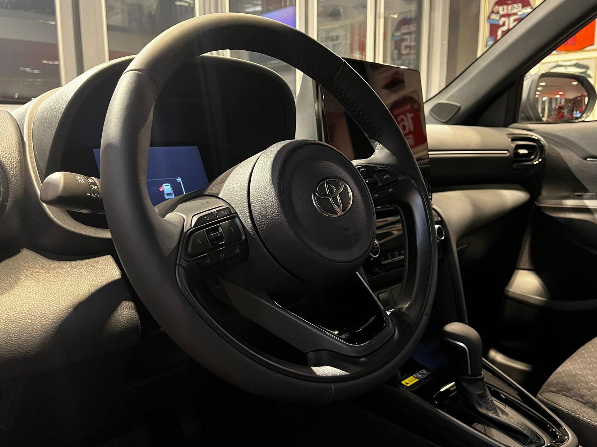 TOYOTA Yaris Cross 1.5 TEAMPLAYER-image-11