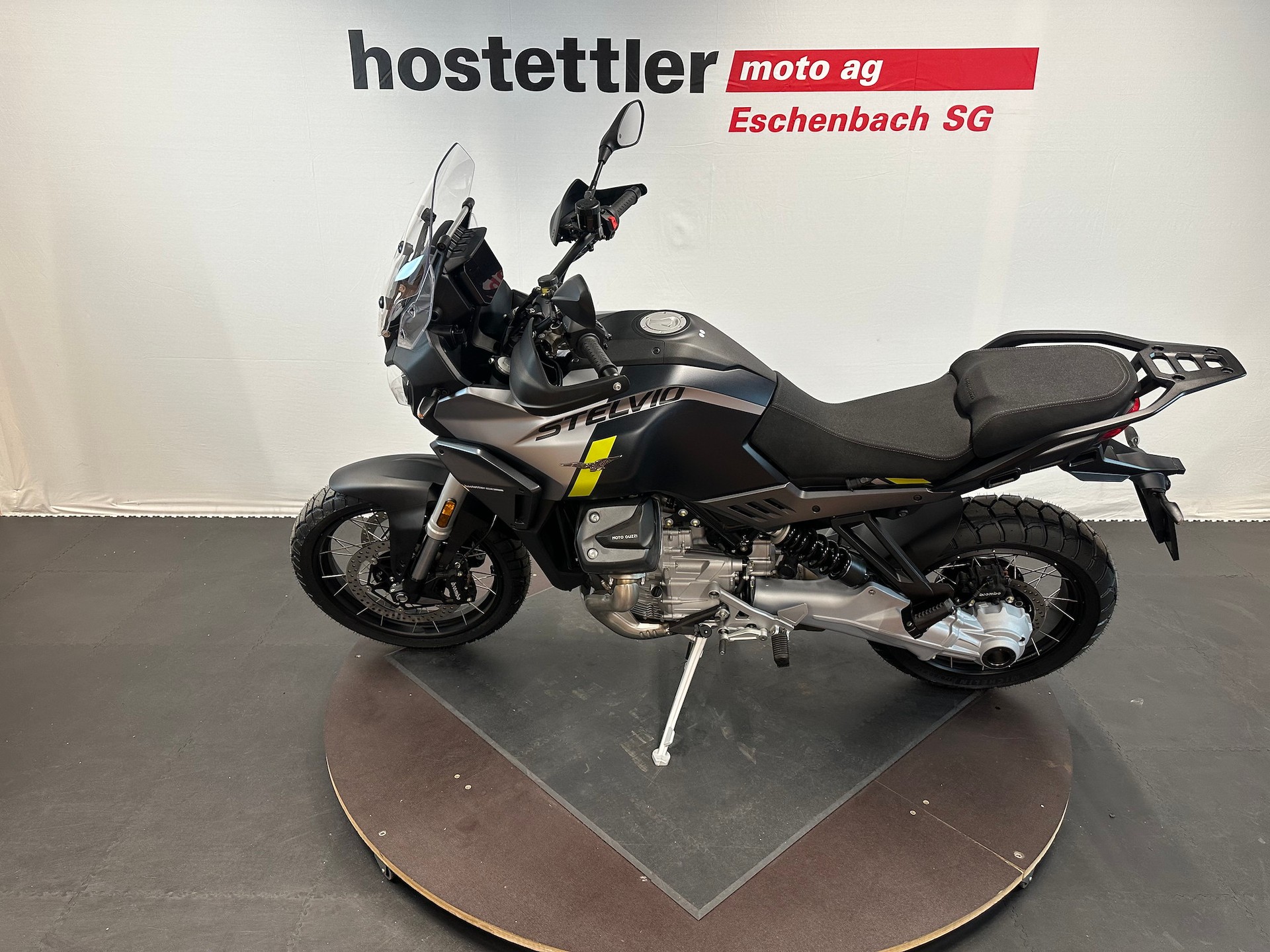 MOTO GUZZI Stelvio-showroom-element-3