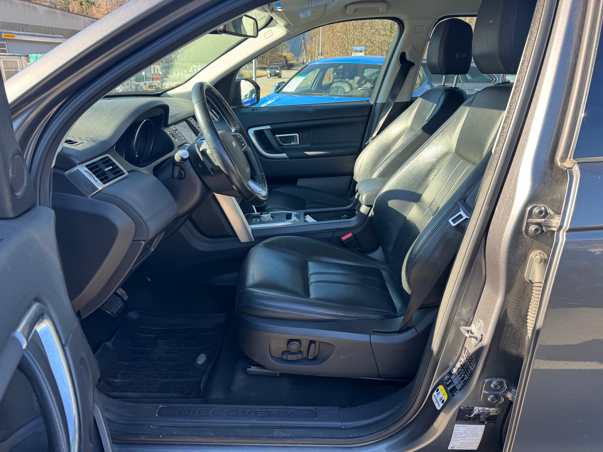 LAND ROVER Discovery Sport 2.2SD4 HSE AT9-image-7