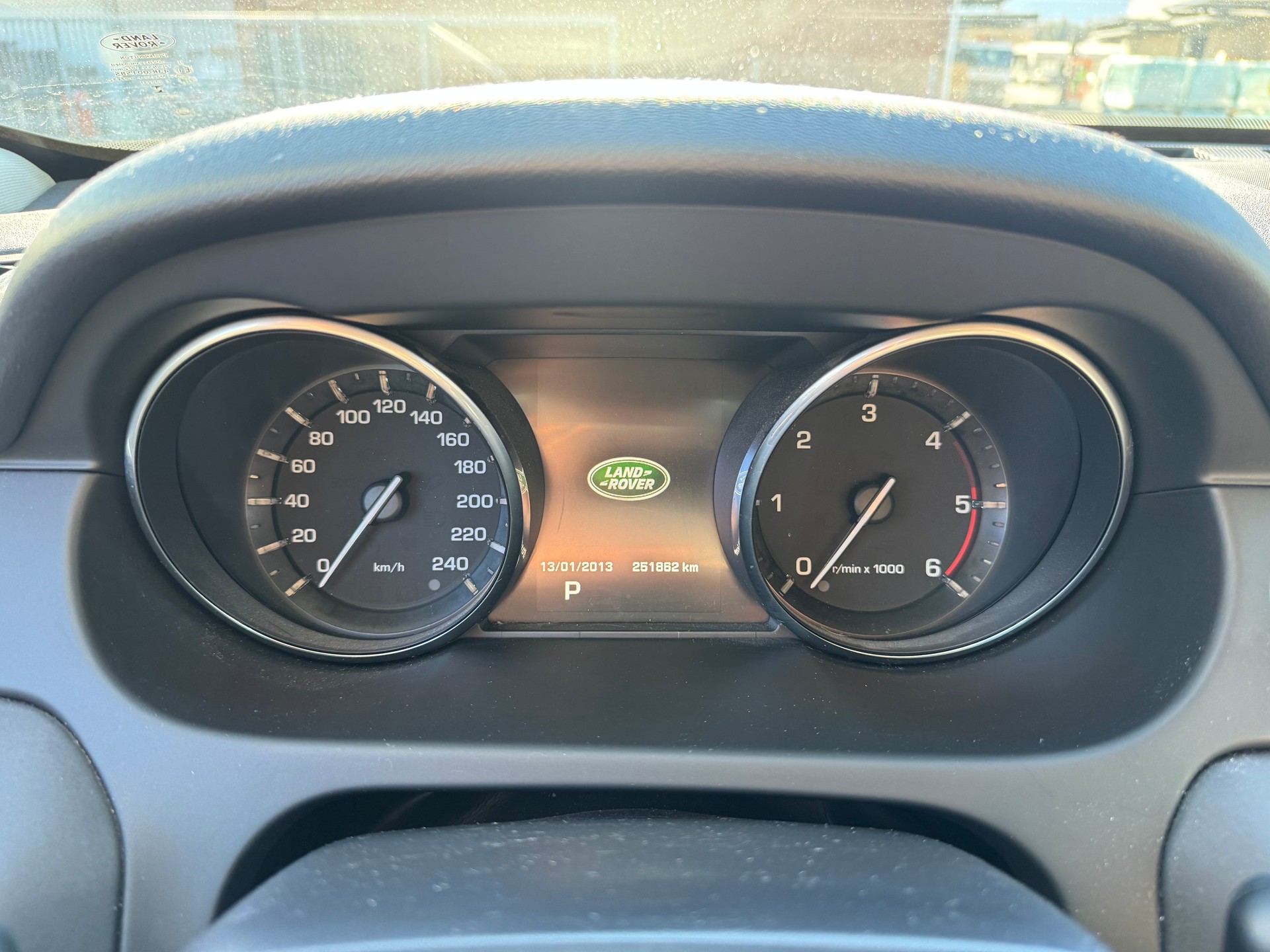 LAND ROVER Discovery Sport 2.2SD4 HSE AT9-image-9