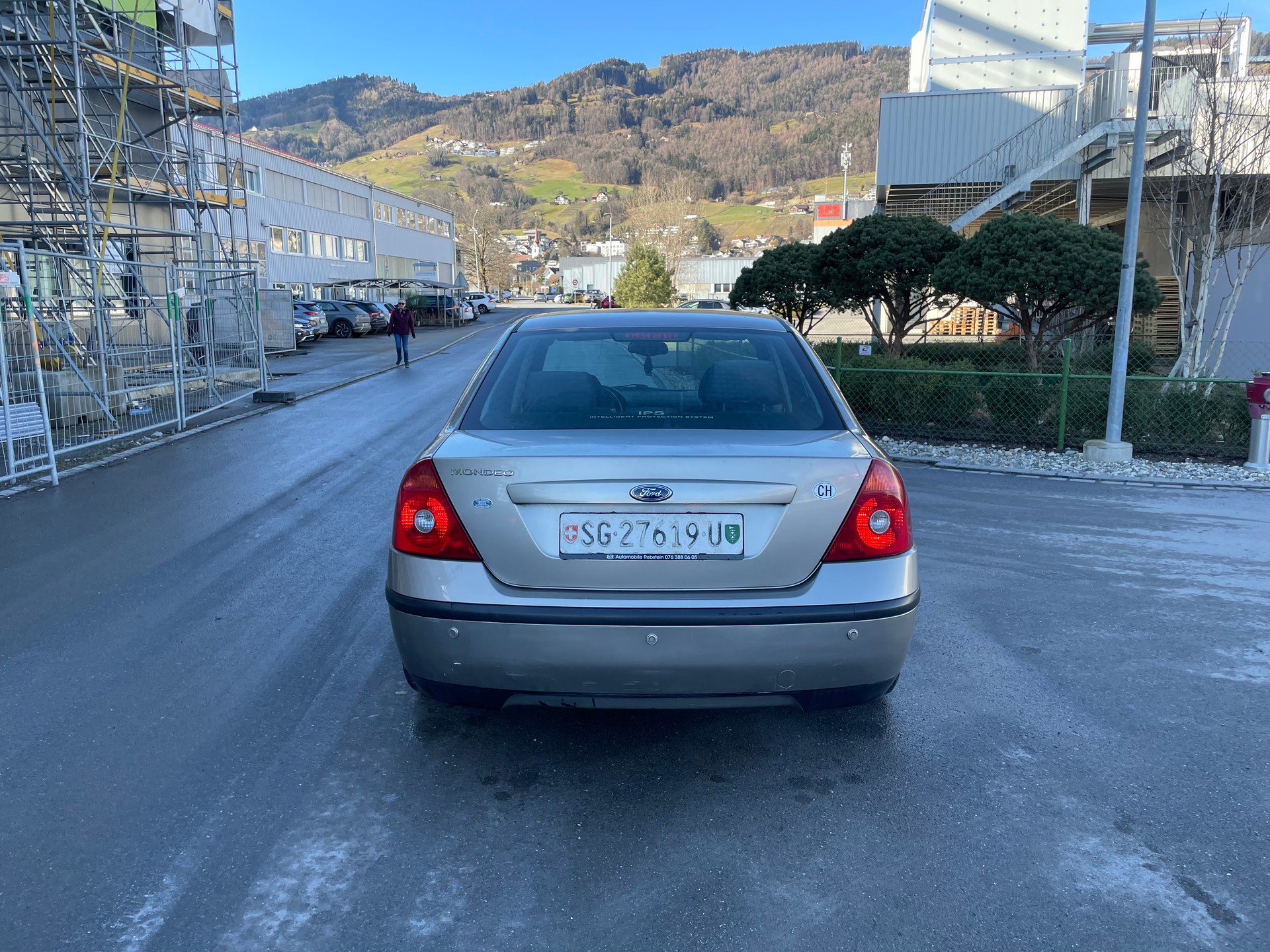 FORD Mondeo 2.5i V6 Executive-image-2