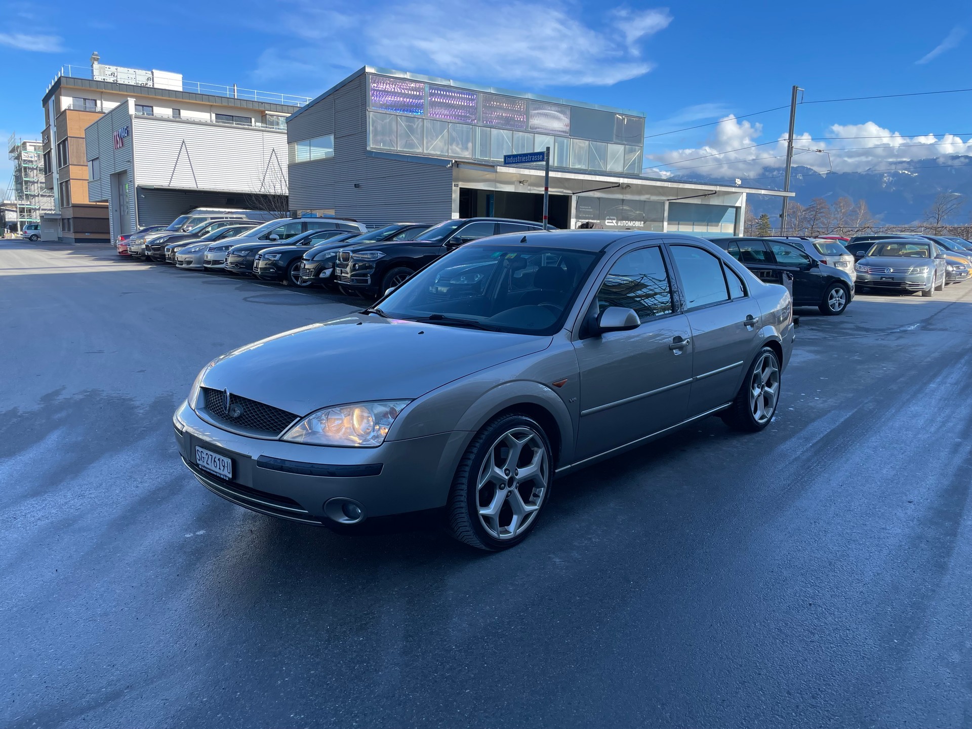 FORD Mondeo 2.5i V6 Executive-image-0